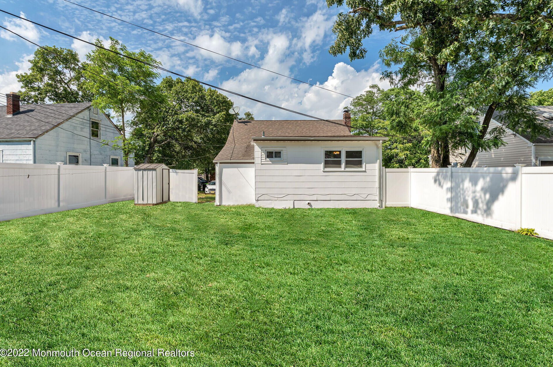 16 Newman St, Ideal Beach NJ  07734-3043 exterior