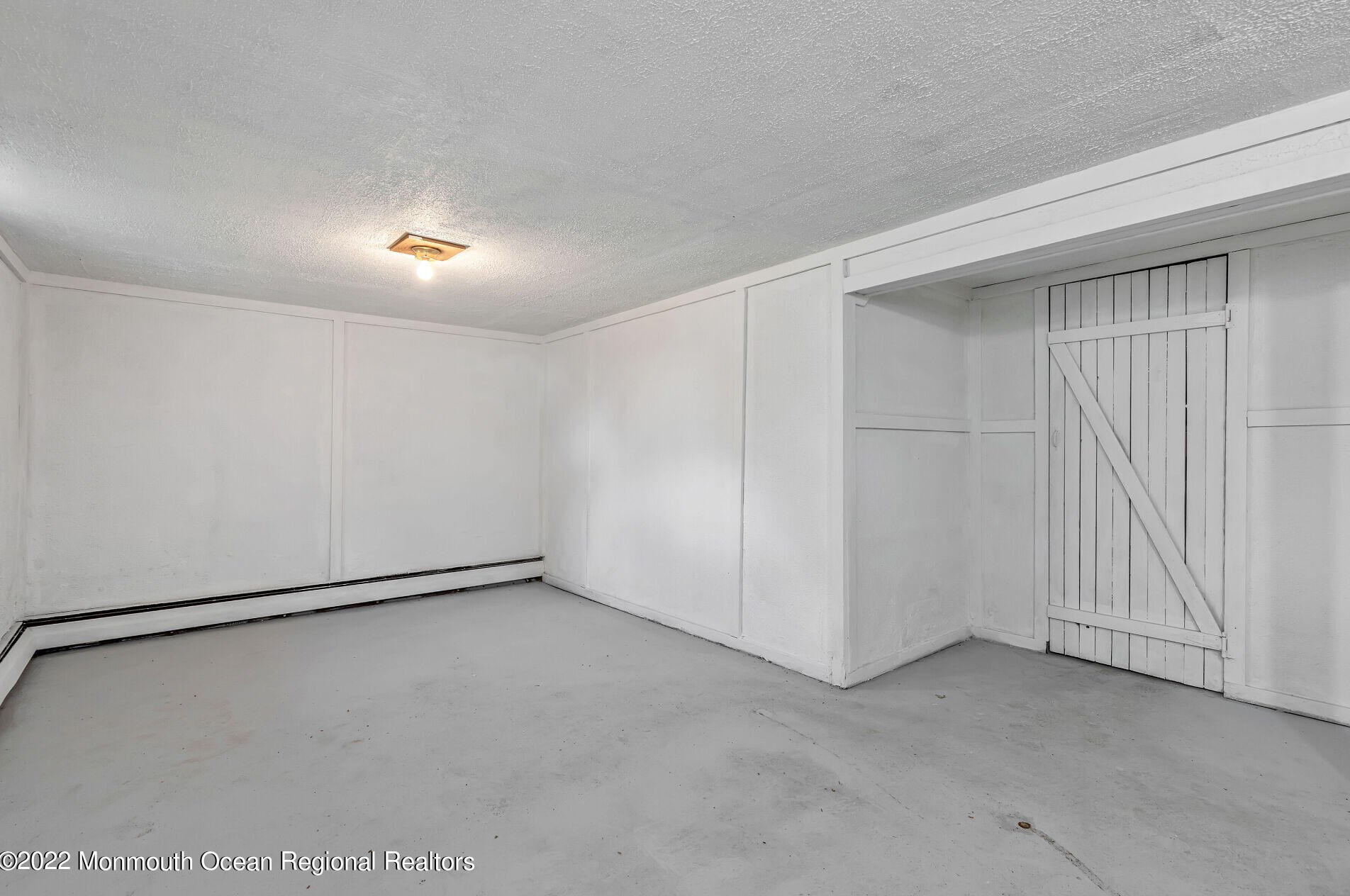 16 Newman St, Ideal Beach NJ  07734-3043 exterior