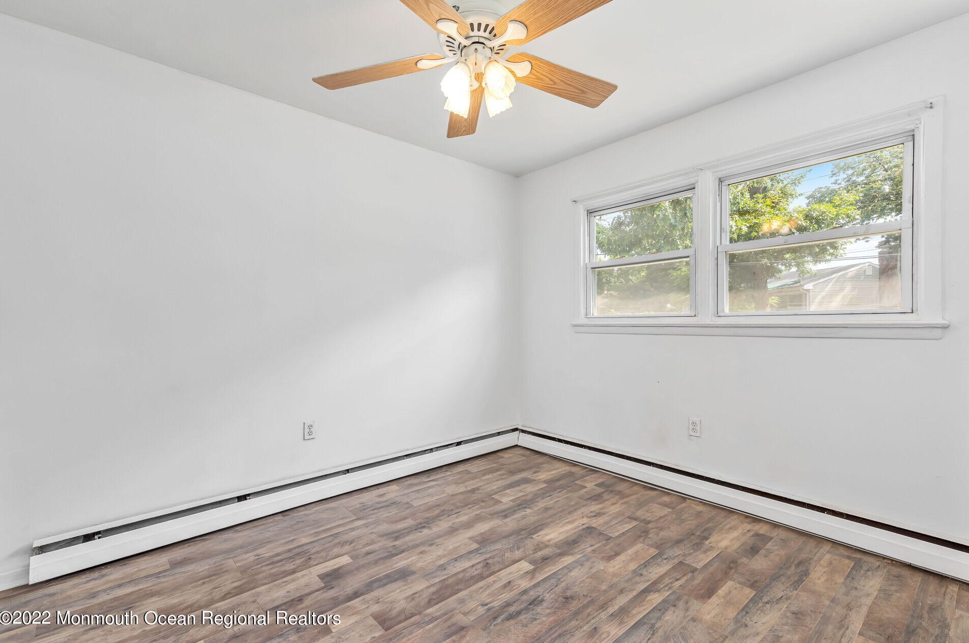 16 Newman St, Ideal Beach NJ  07734-3043 exterior