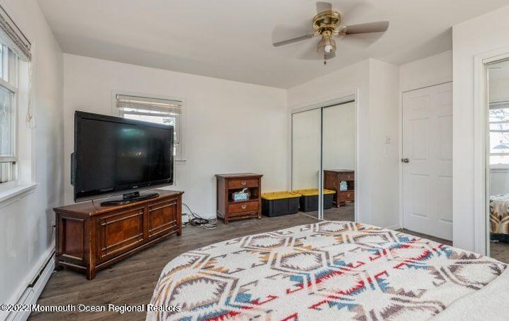 53 Maplewood Ave, Ideal Beach NJ  07734-1133 exterior