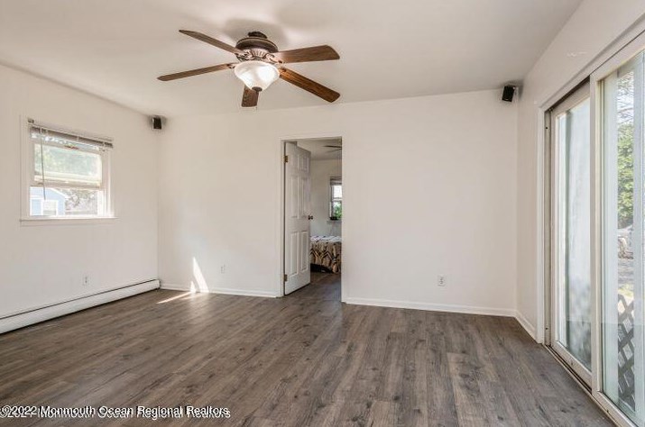 53 Maplewood Ave, Ideal Beach NJ  07734-1133 exterior