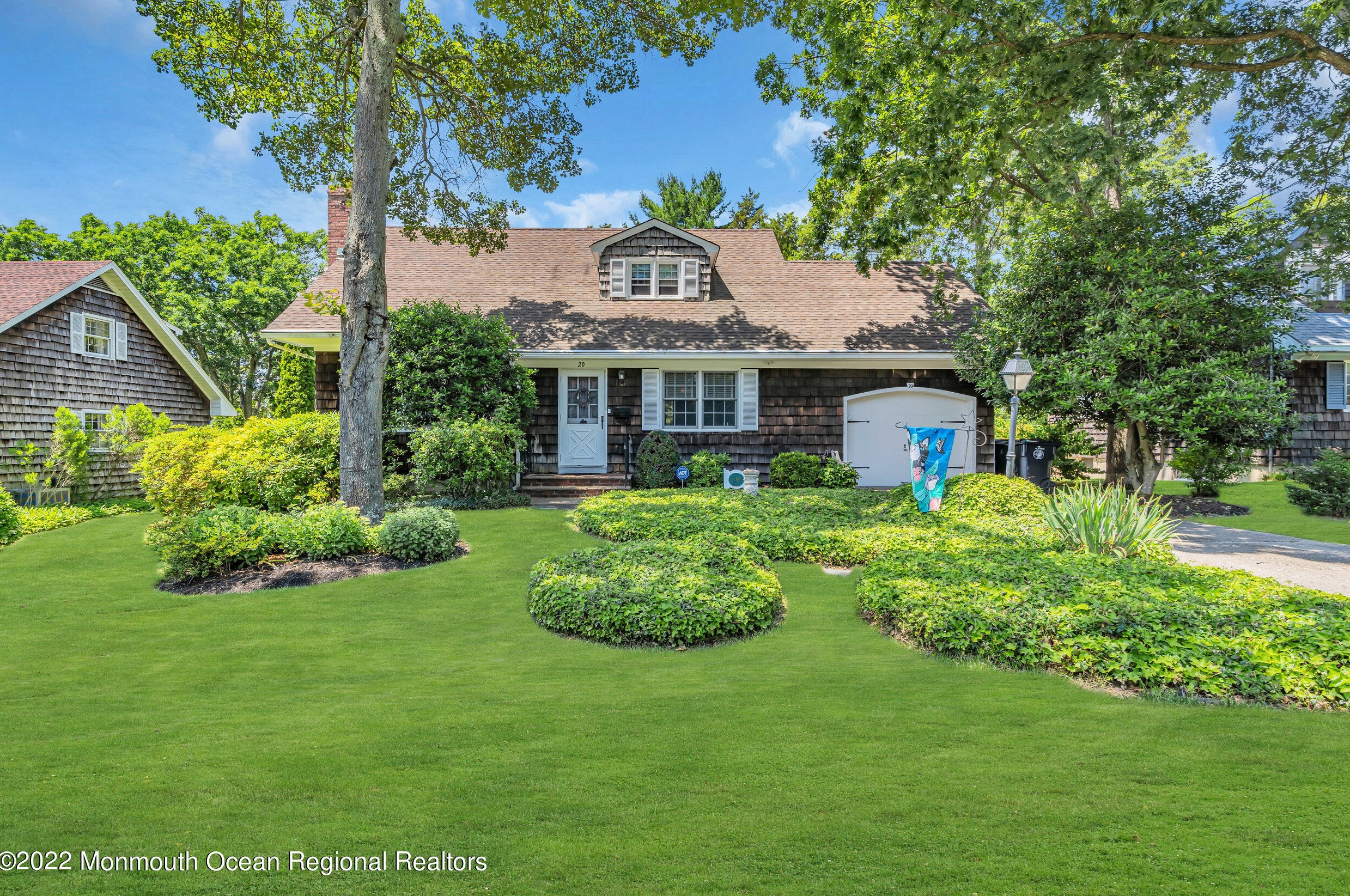 20 Laurel Ave, Toms River, NJ 08753-6849