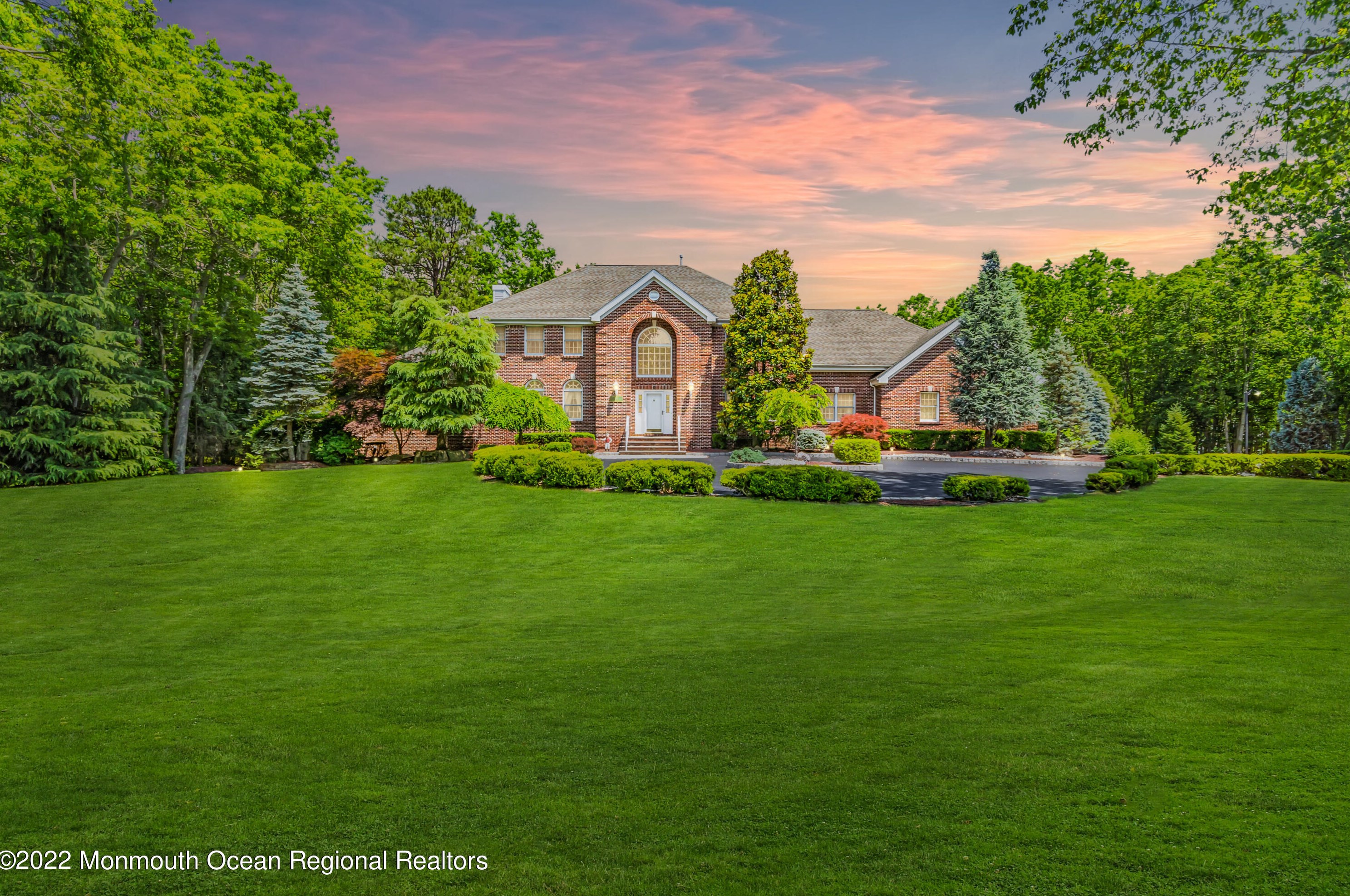 10 Applegate Rd, Millstone Township, NJ 08510-1541