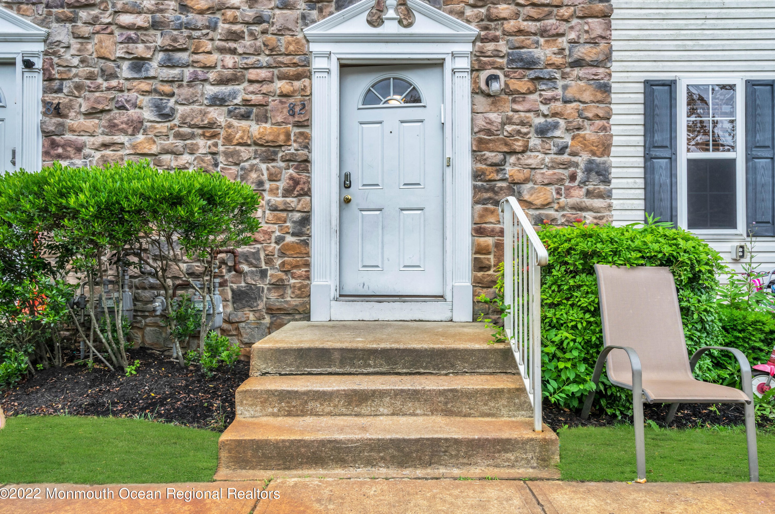 82 Aspen Ct, Lakewood, NJ 08701