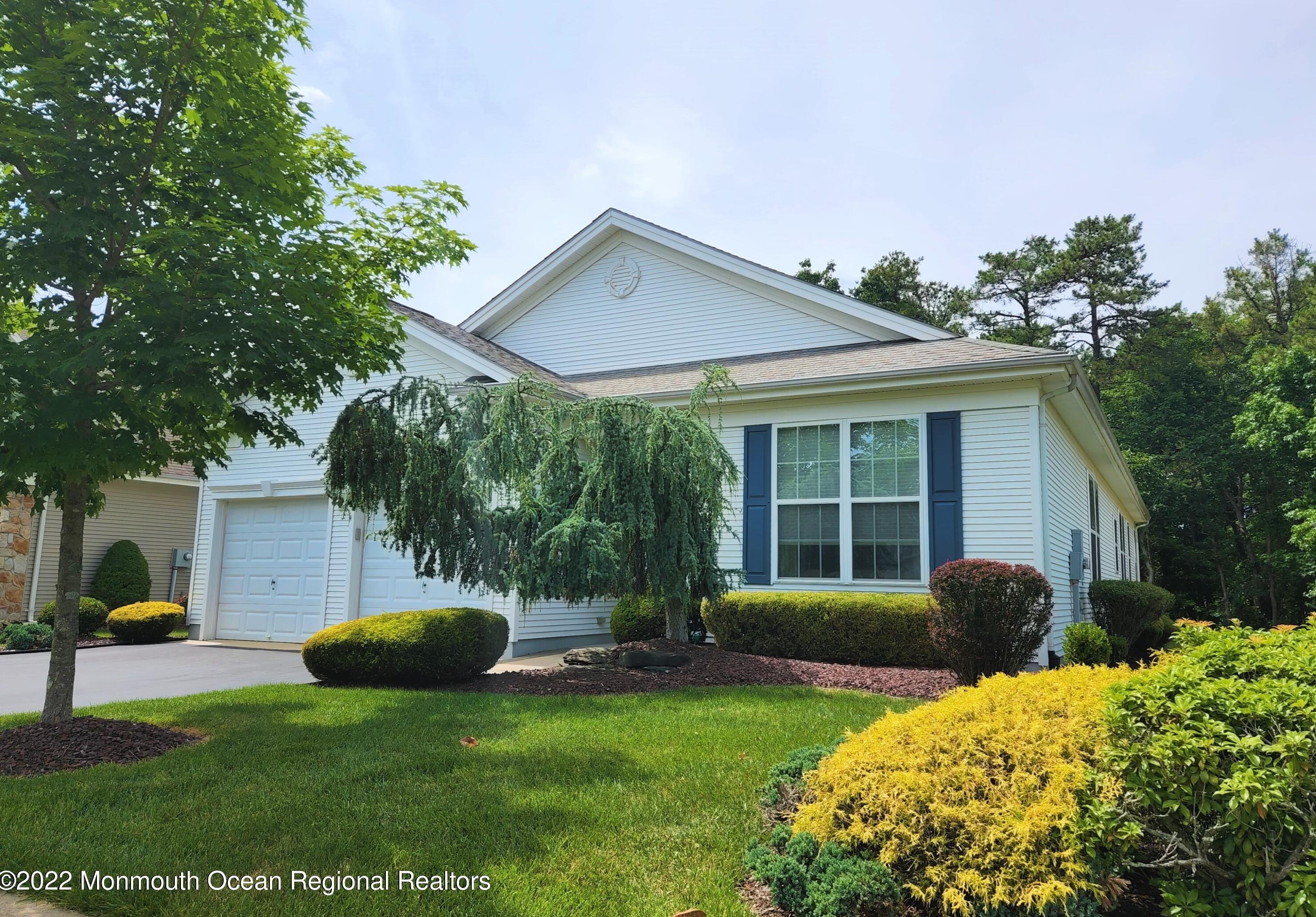 24 Spencer Dr, Jackson Twp, NJ 08527