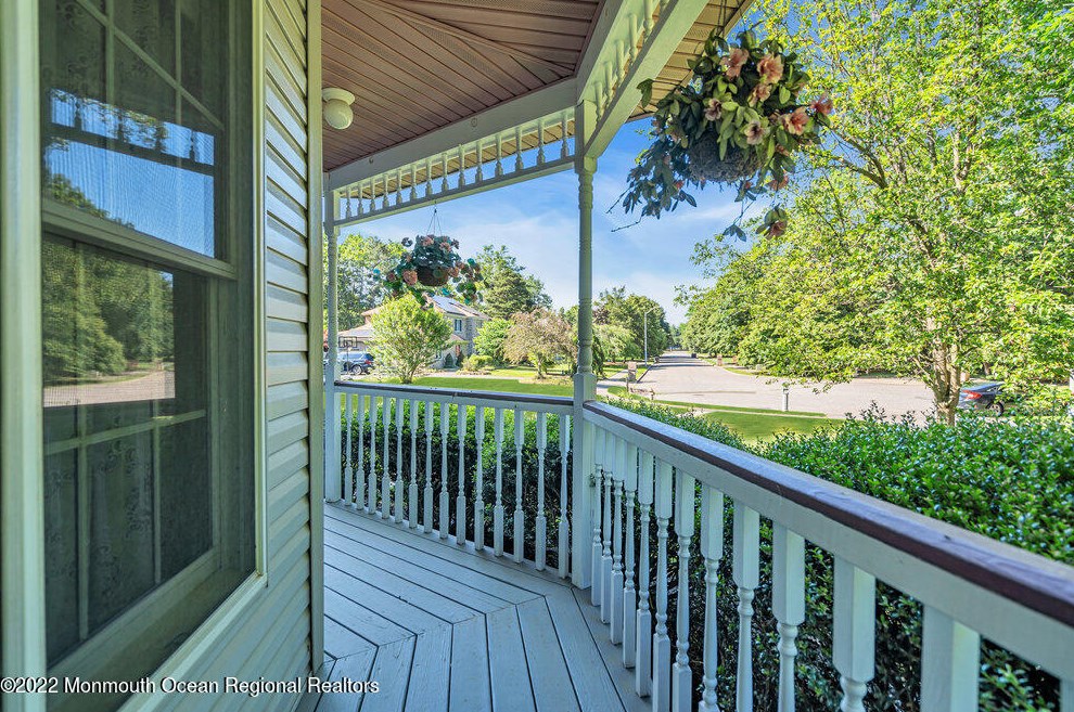 1982 Leonard Dr, Toms River NJ  08755-1501 exterior