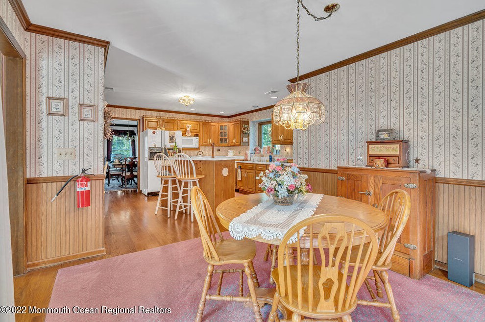 1982 Leonard Dr, Toms River NJ  08755-1501 exterior