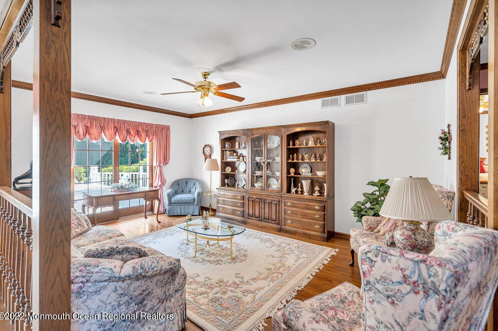 1982 Leonard Dr, Toms River NJ  08755-1501 exterior