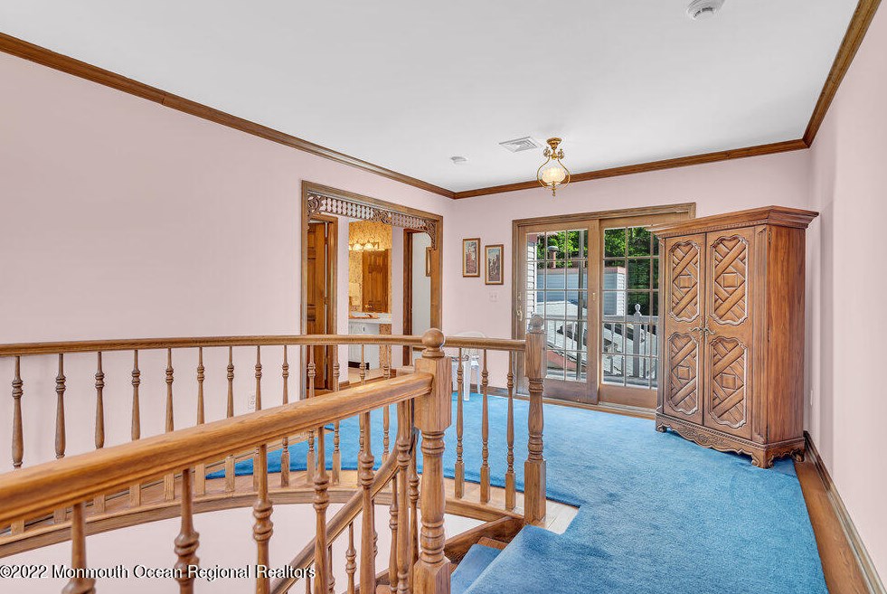 1982 Leonard Dr, Toms River NJ  08755-1501 exterior