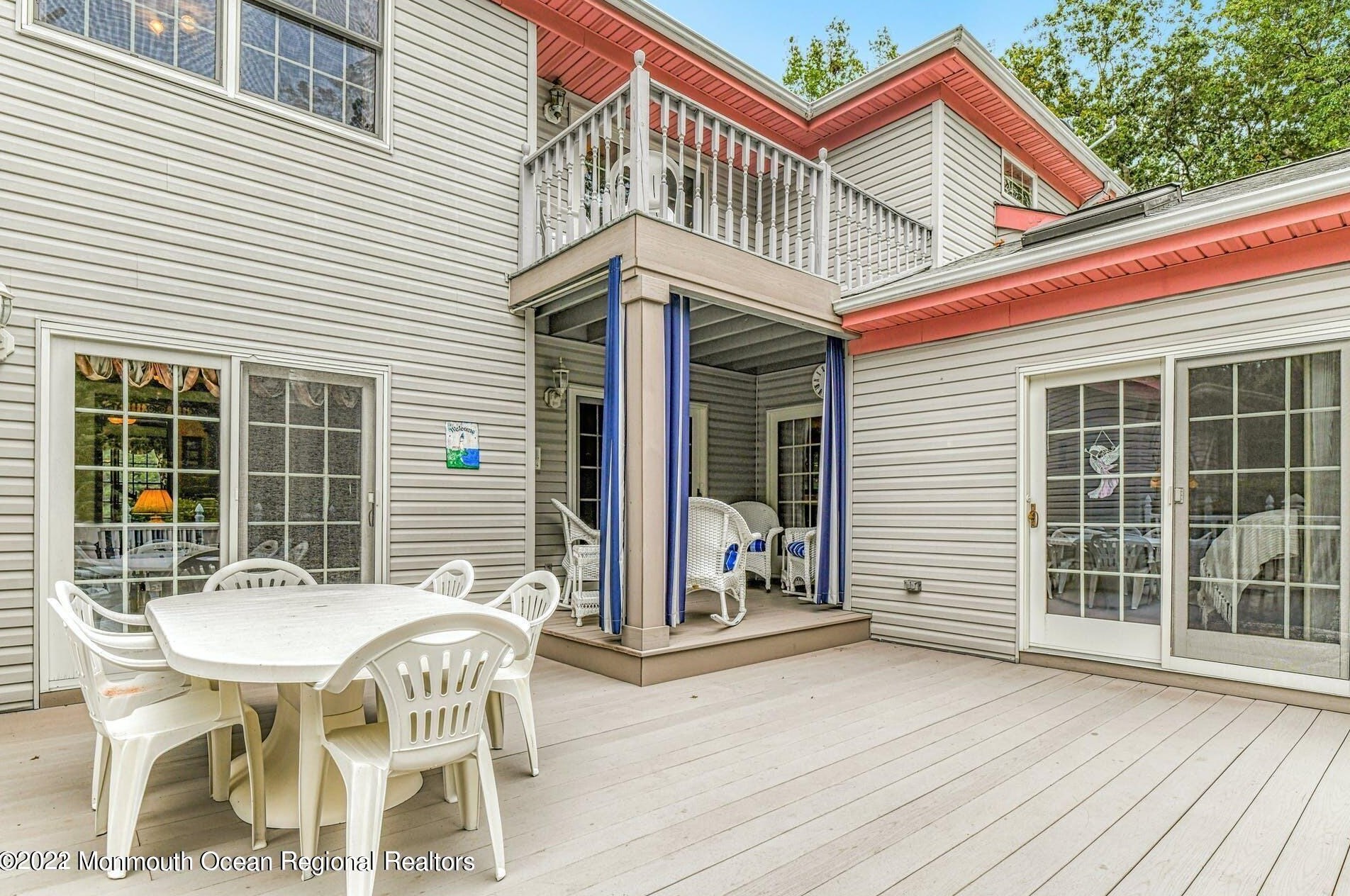 1982 Leonard Dr, Toms River NJ  08755-1501 exterior