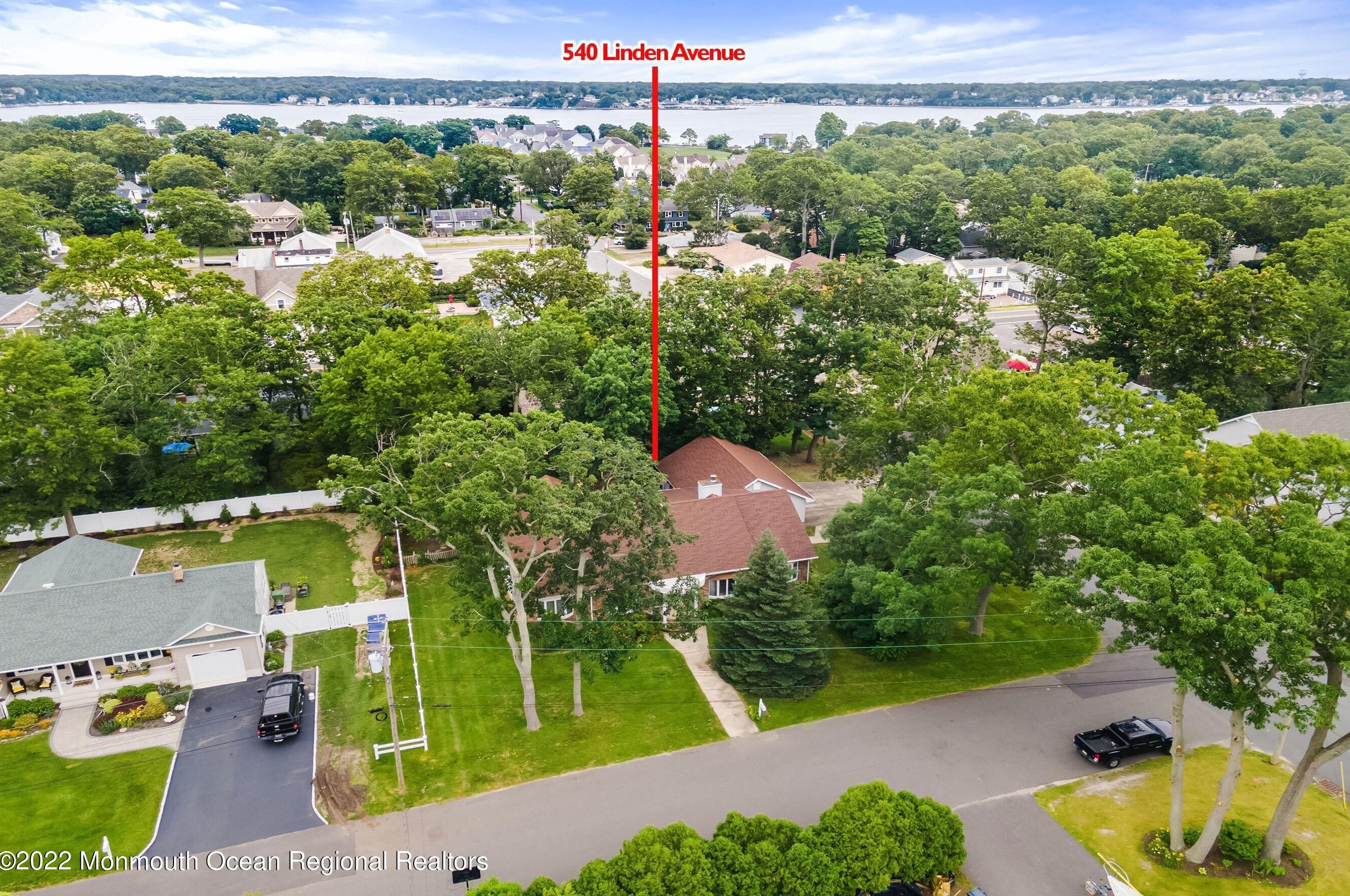 540 Linden Ave, Pine Beach, NJ 08741-1624