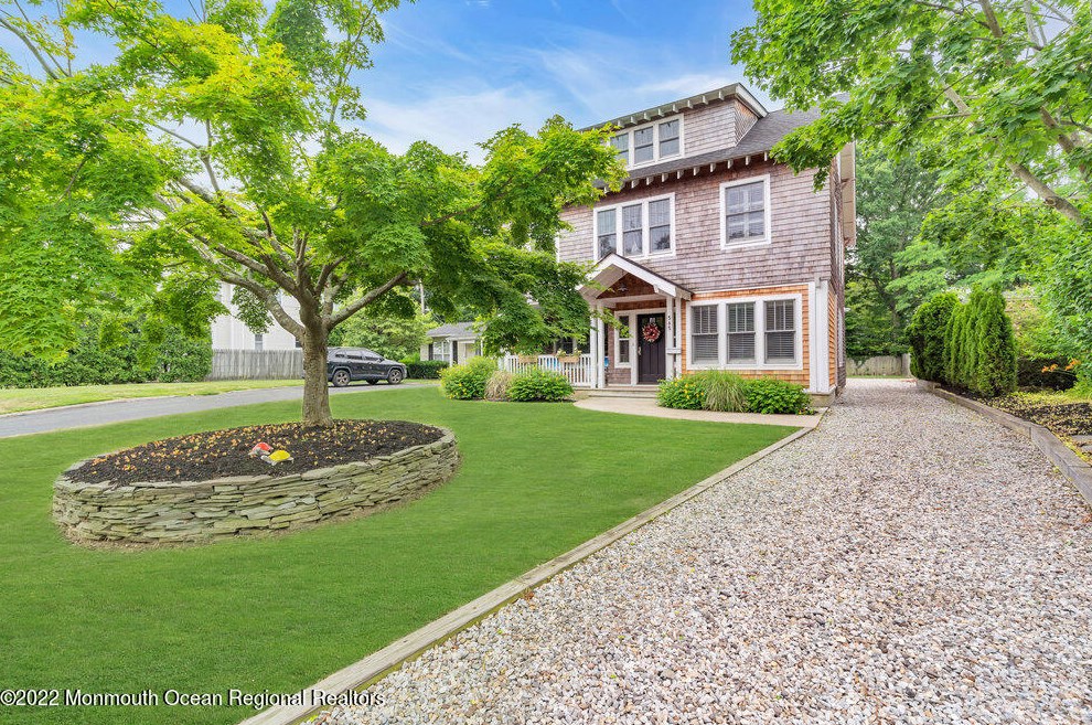 565 Monmouth Ave, Wall Township, NJ 07762