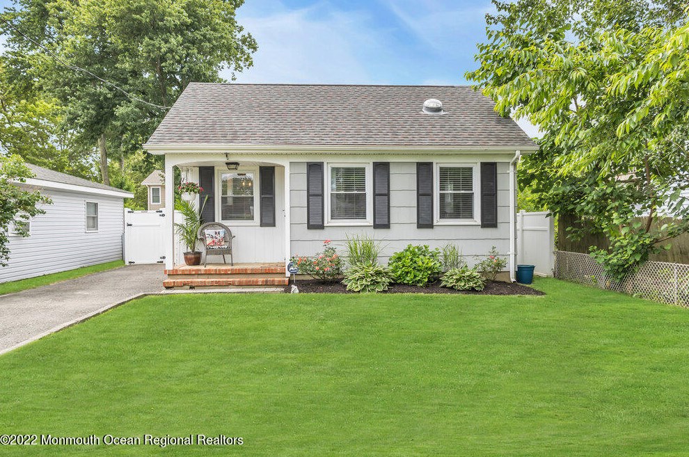 3006 Hiawatha Ave, Point Pleasant Beach, NJ 08742