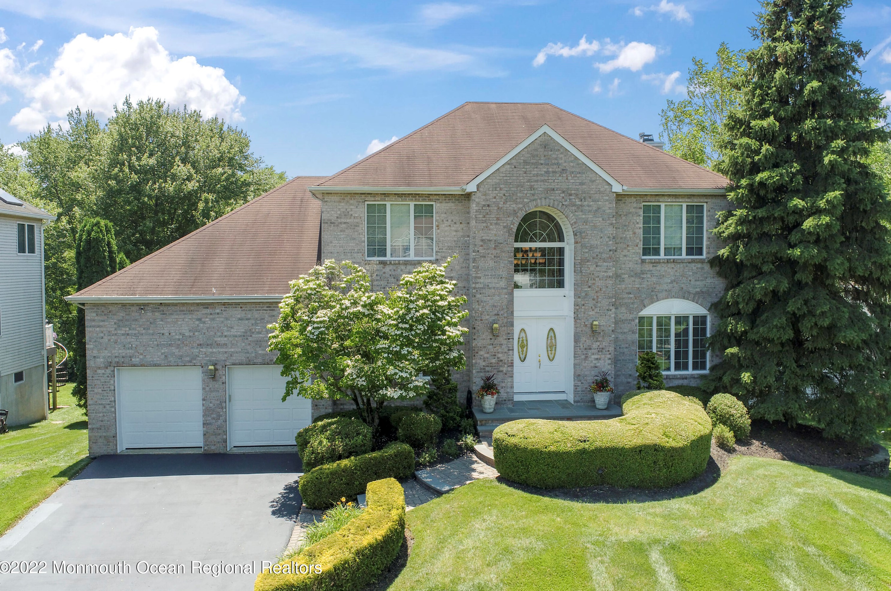 54 Overlook Dr, Jackson Twp, NJ 08527