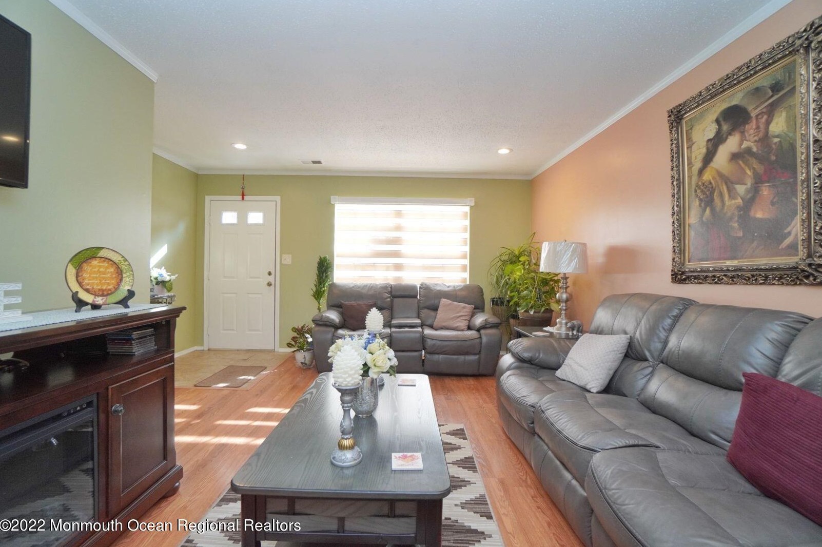 67 Farnworth Close #1000, East Freehold, NJ 07728