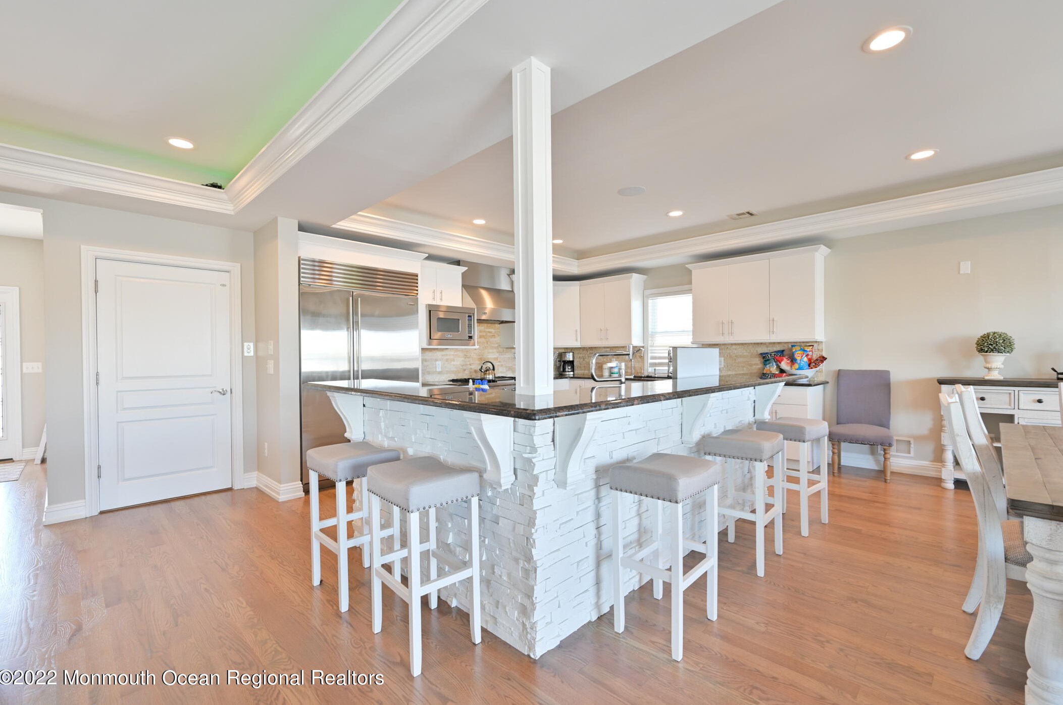 29 Neptune Rd, Toms River NJ  08753-2030 exterior