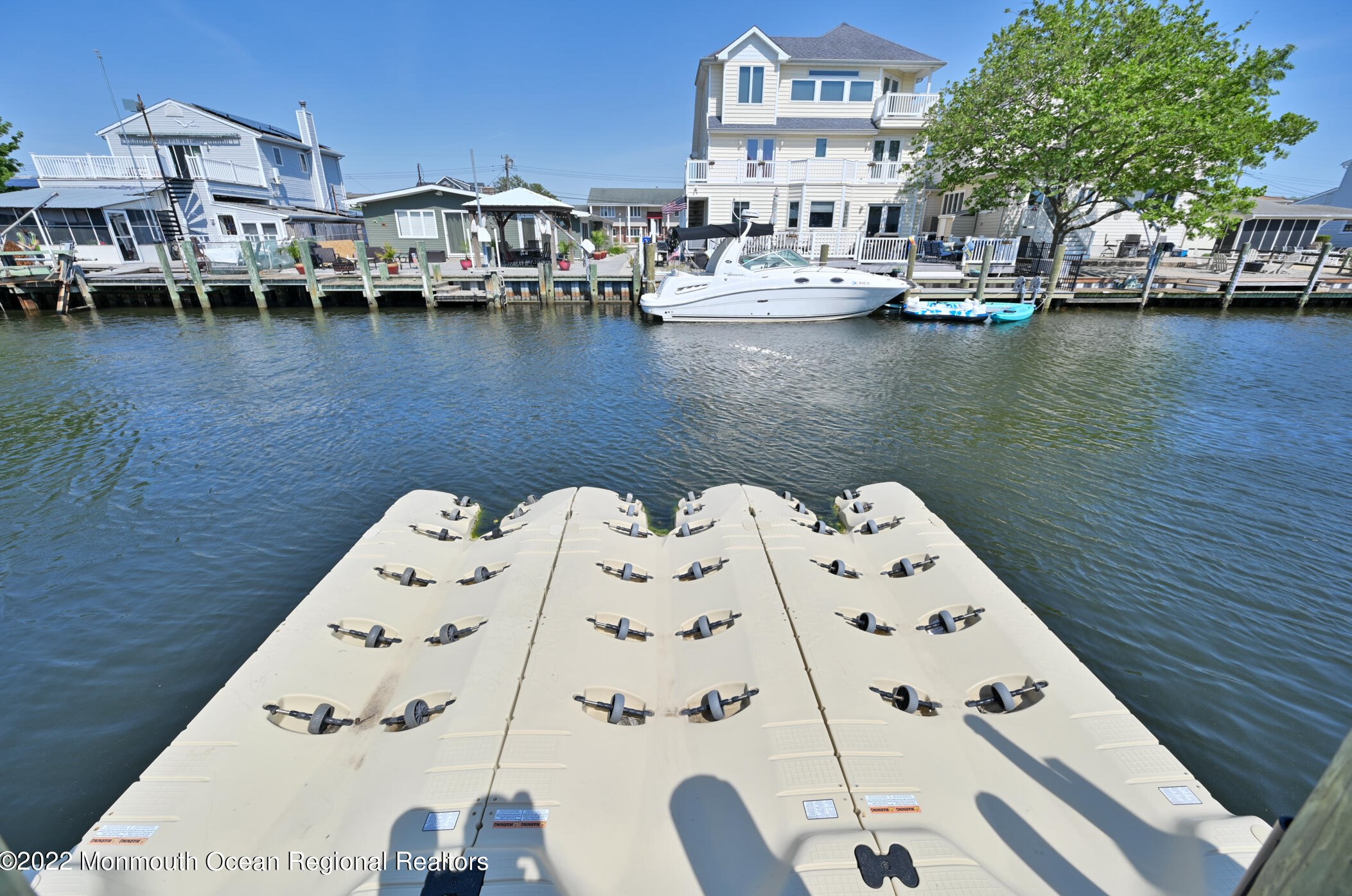 29 Neptune Rd, Toms River NJ  08753-2030 exterior