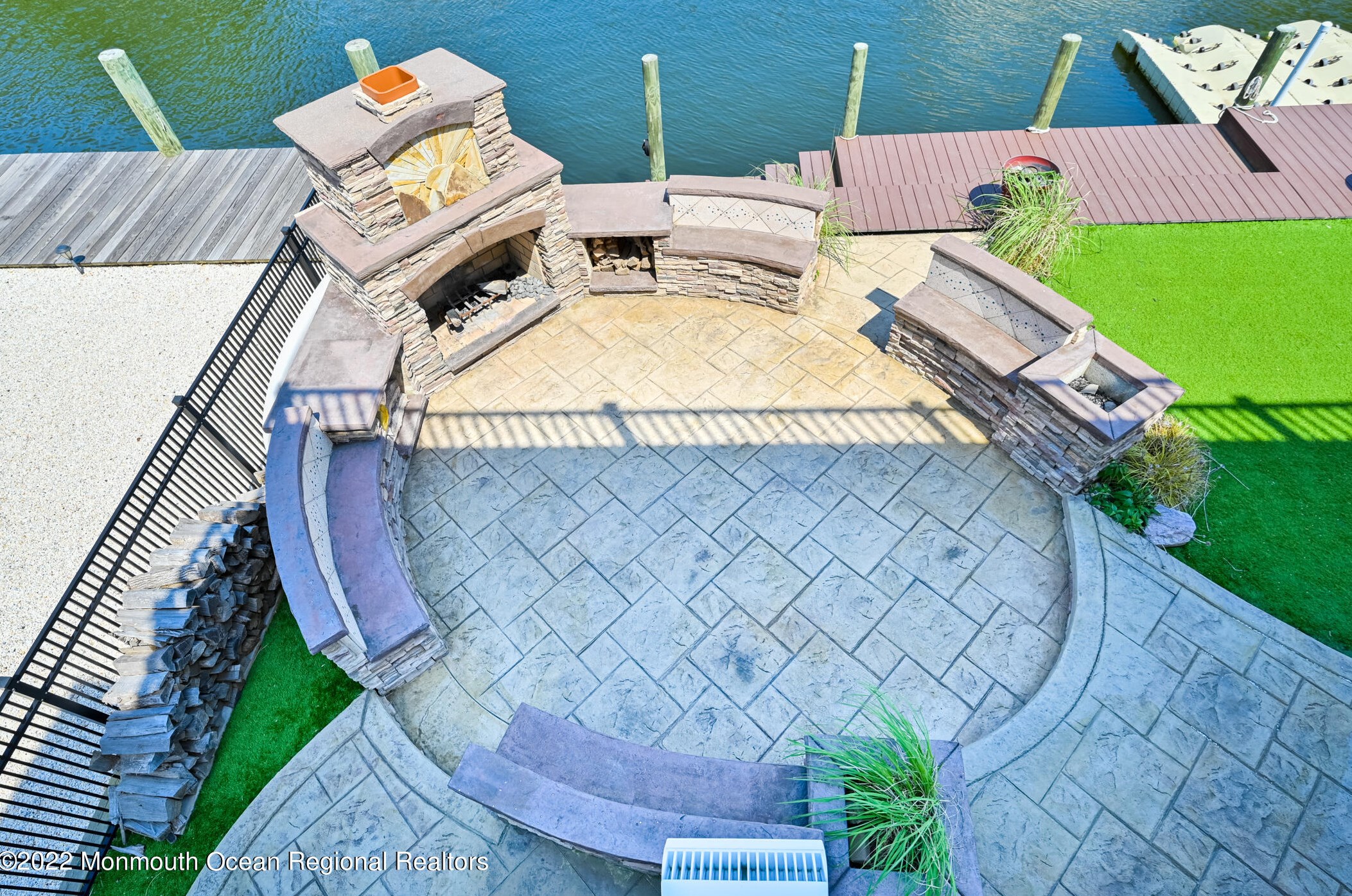 29 Neptune Rd, Toms River NJ  08753-2030 exterior