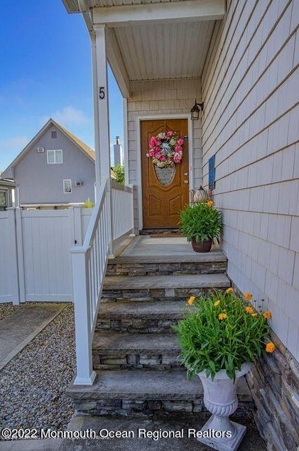 5 Point Rd, Toms River, NJ 08753