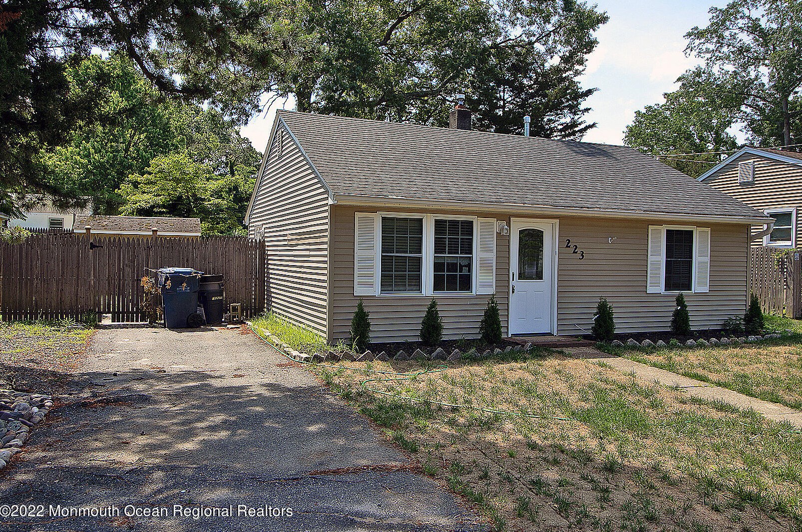 223 Windward Ave, Beachwood, NJ 08722-3941
