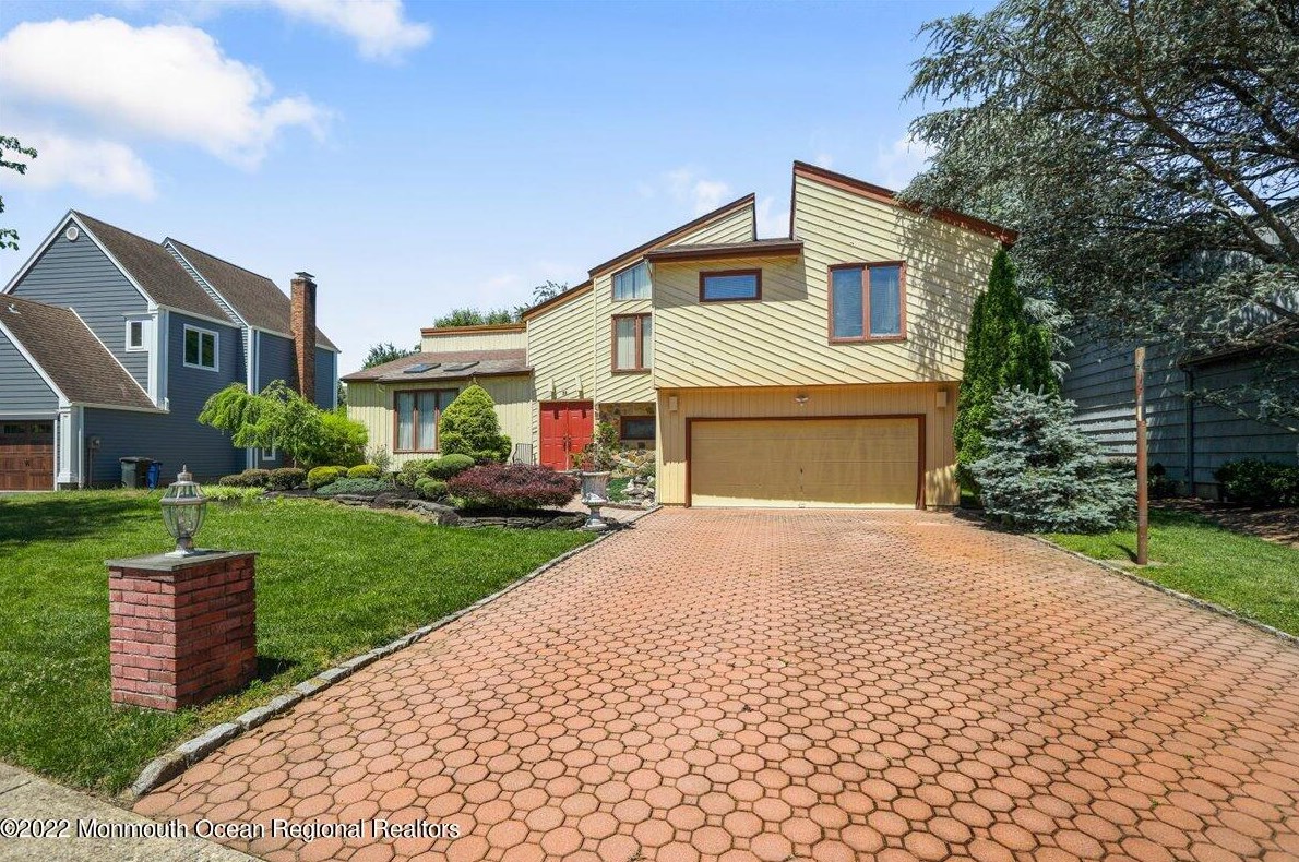 88 New Brook Ln, Springfield, NJ 07081