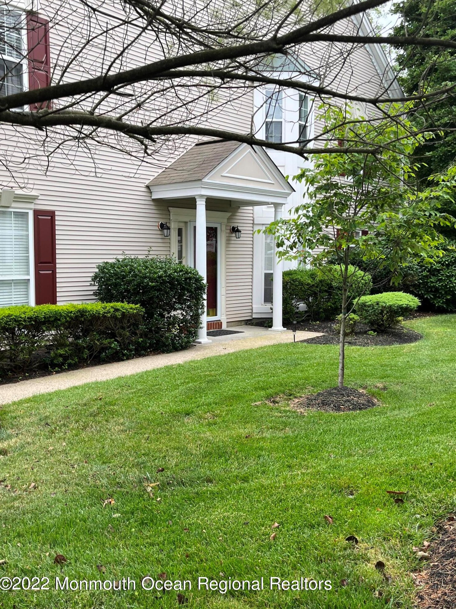 82 Tanya Cir #2401, Tinton Falls, NJ 07712