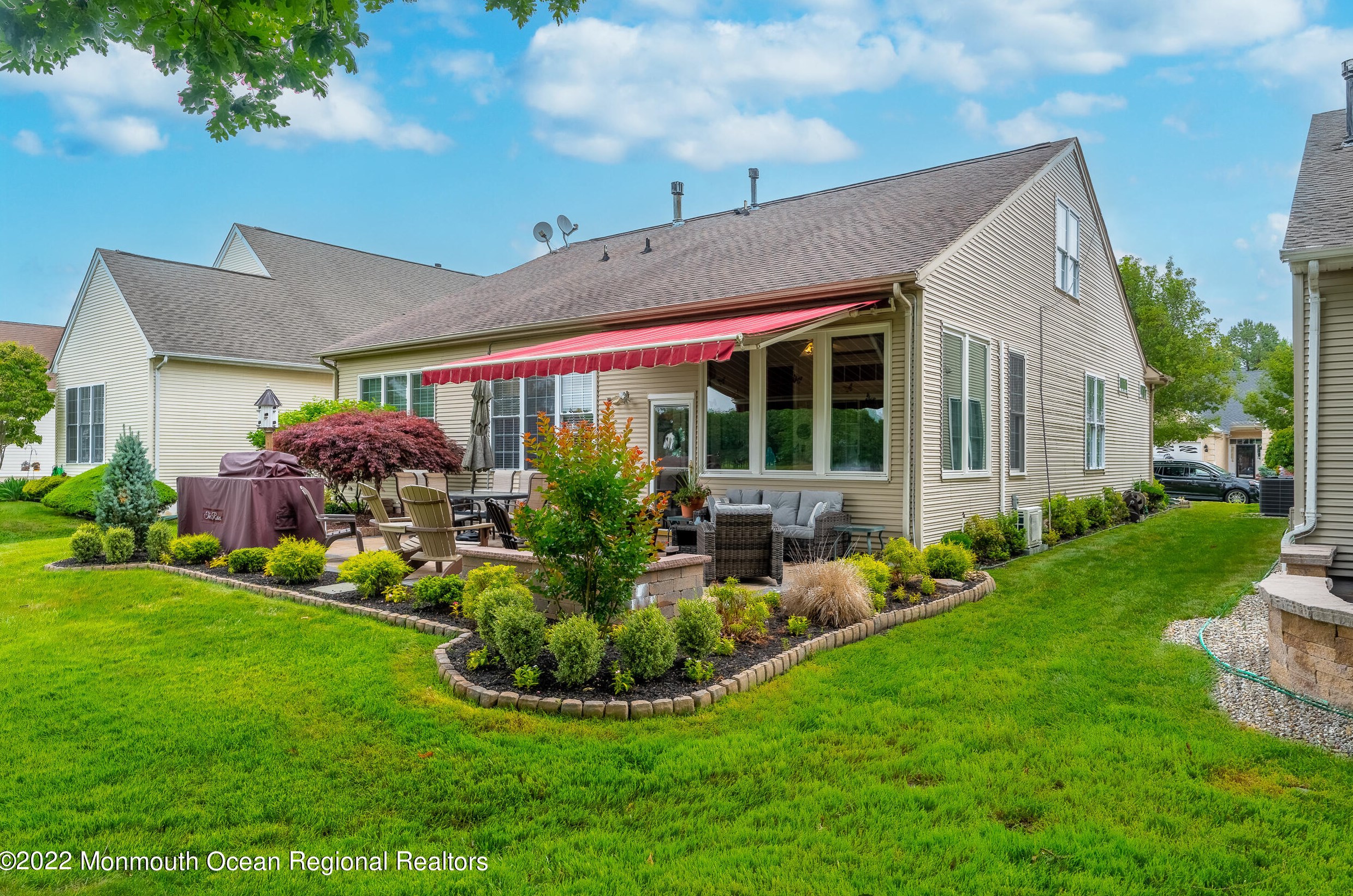 50 Oakmont Ln, Jackson Twp, NJ 08527