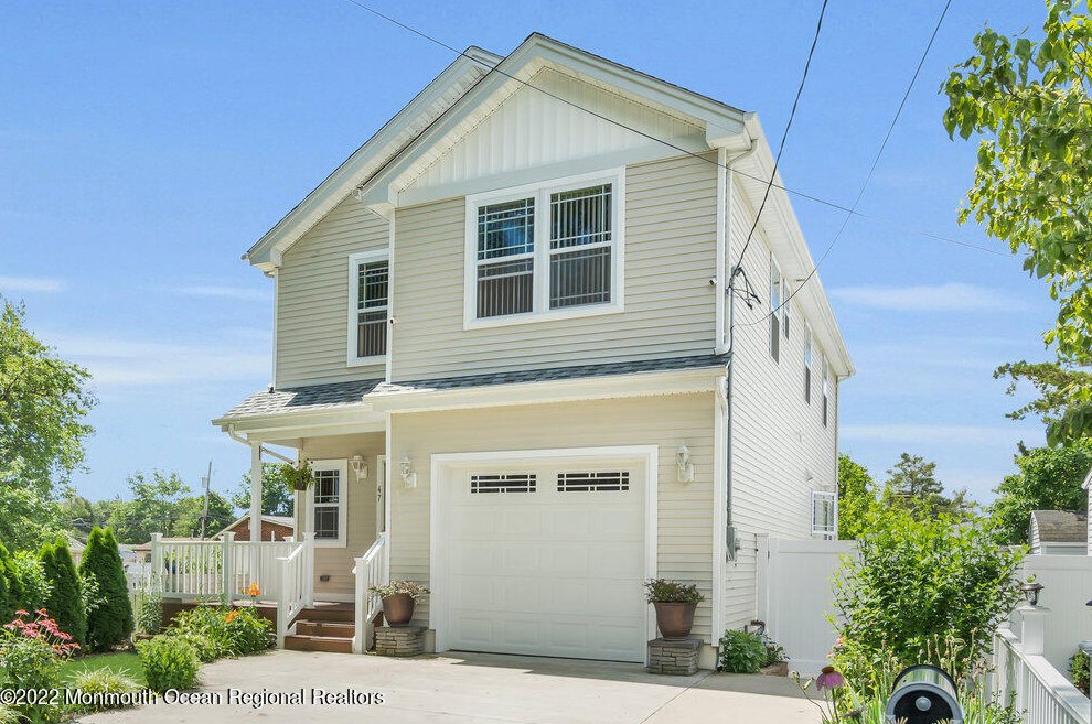 47 1st Bayway, Toms River, NJ 08753-7059