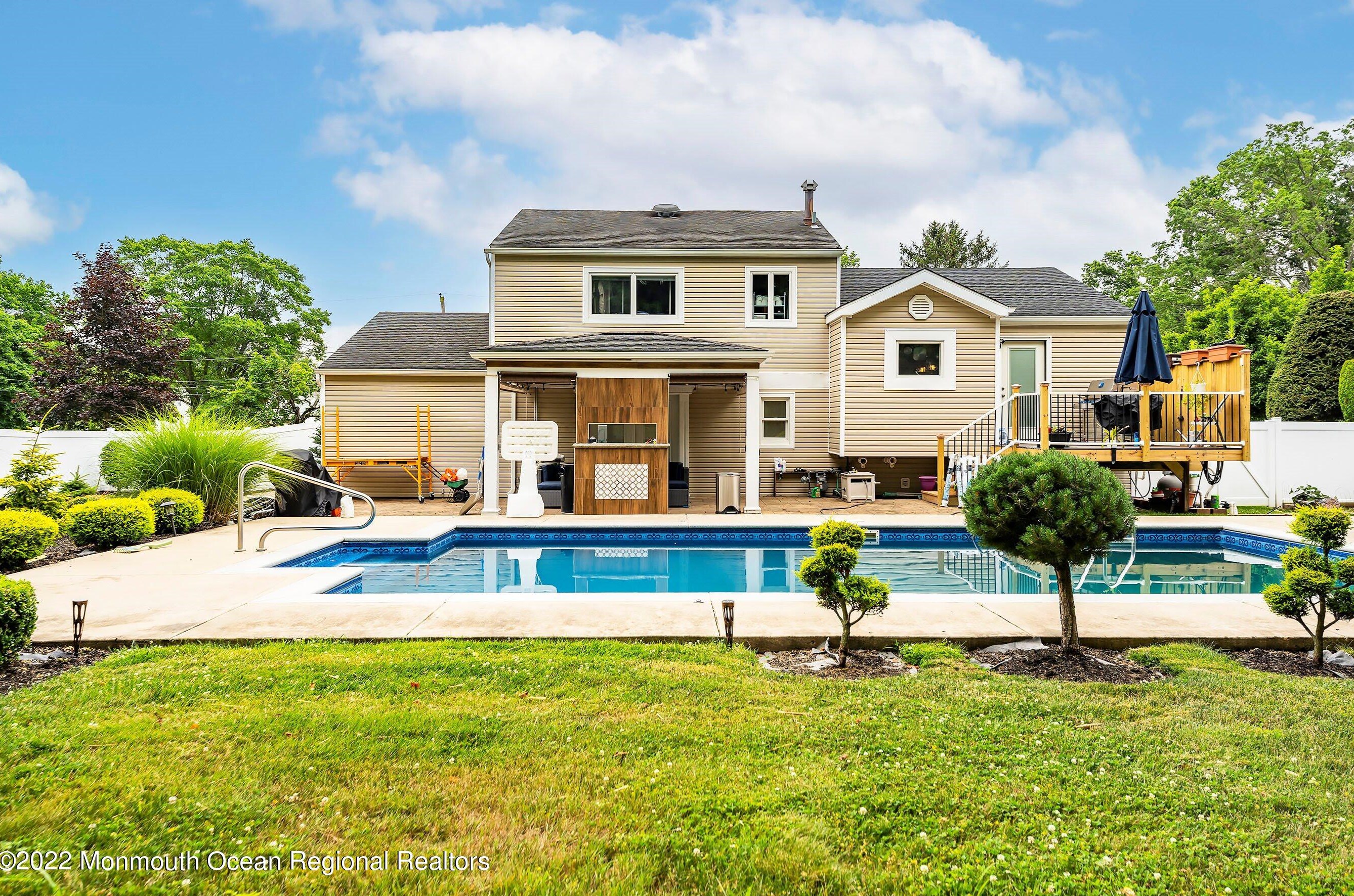 30 Kilmer Dr, Millstone Township, NJ 07726-3709
