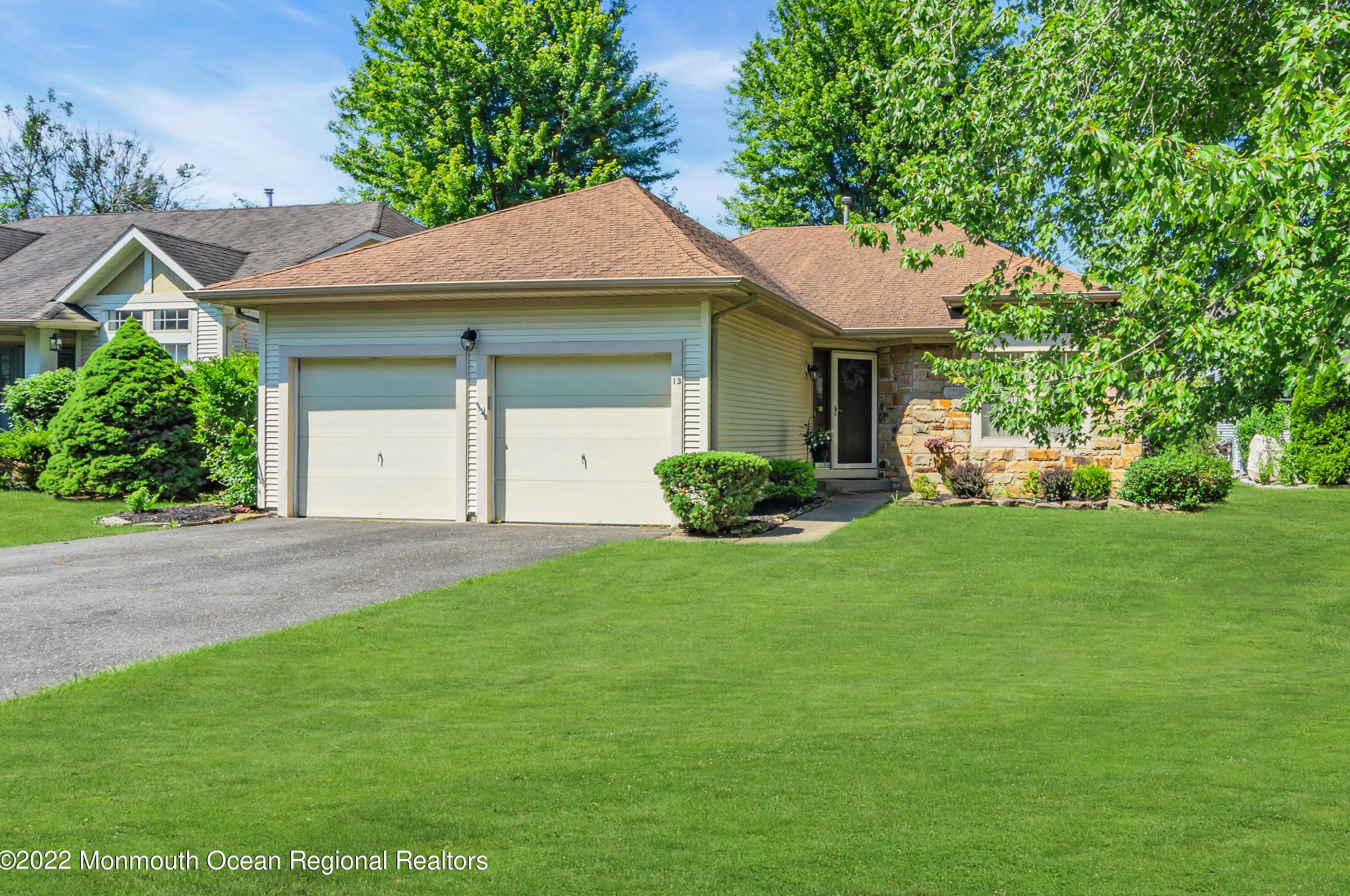 13 Sedgwick Square, Jackson Twp, NJ 08527