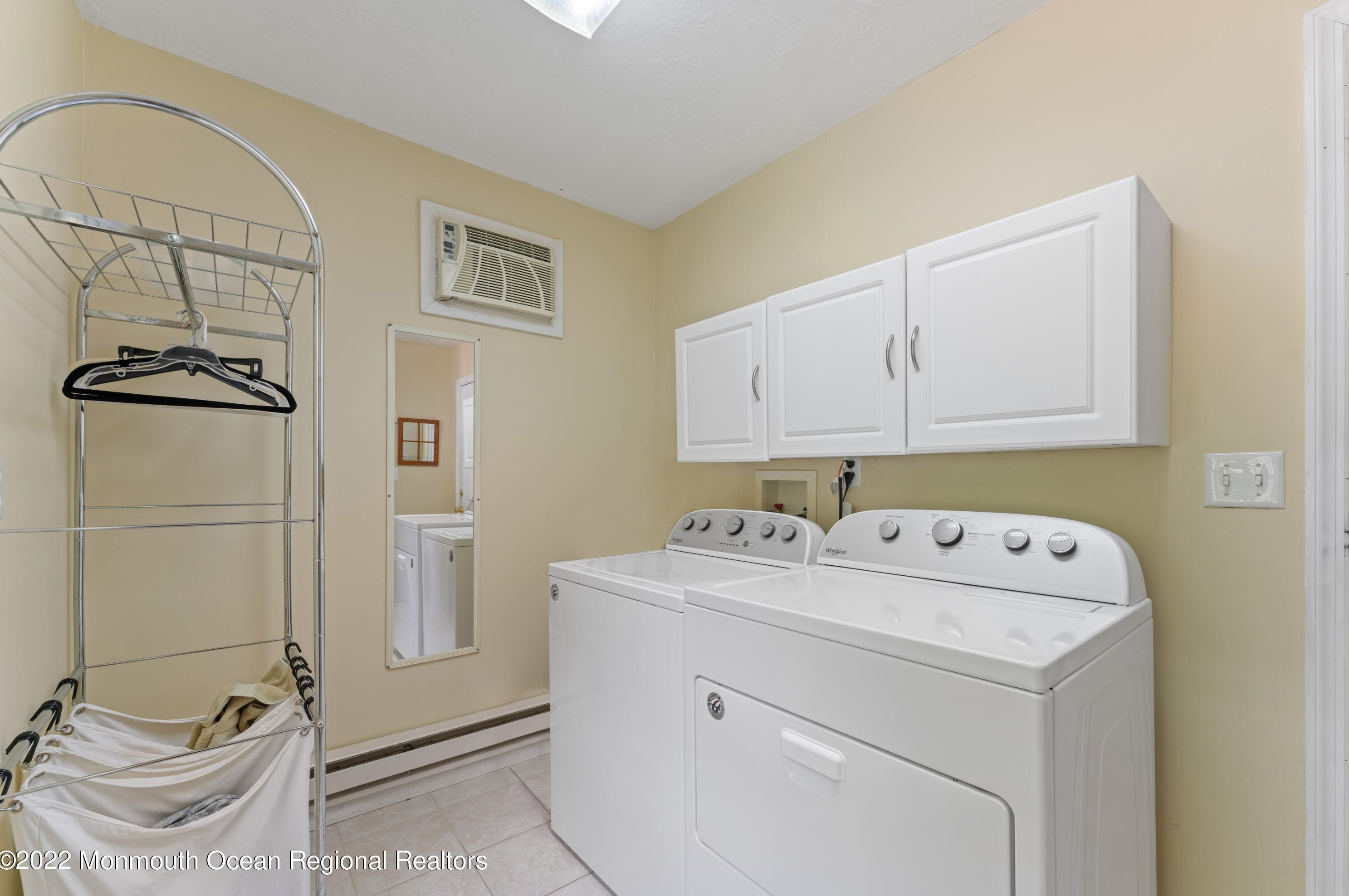 1156 Hickory St, Toms River NJ 08755-1302 exterior