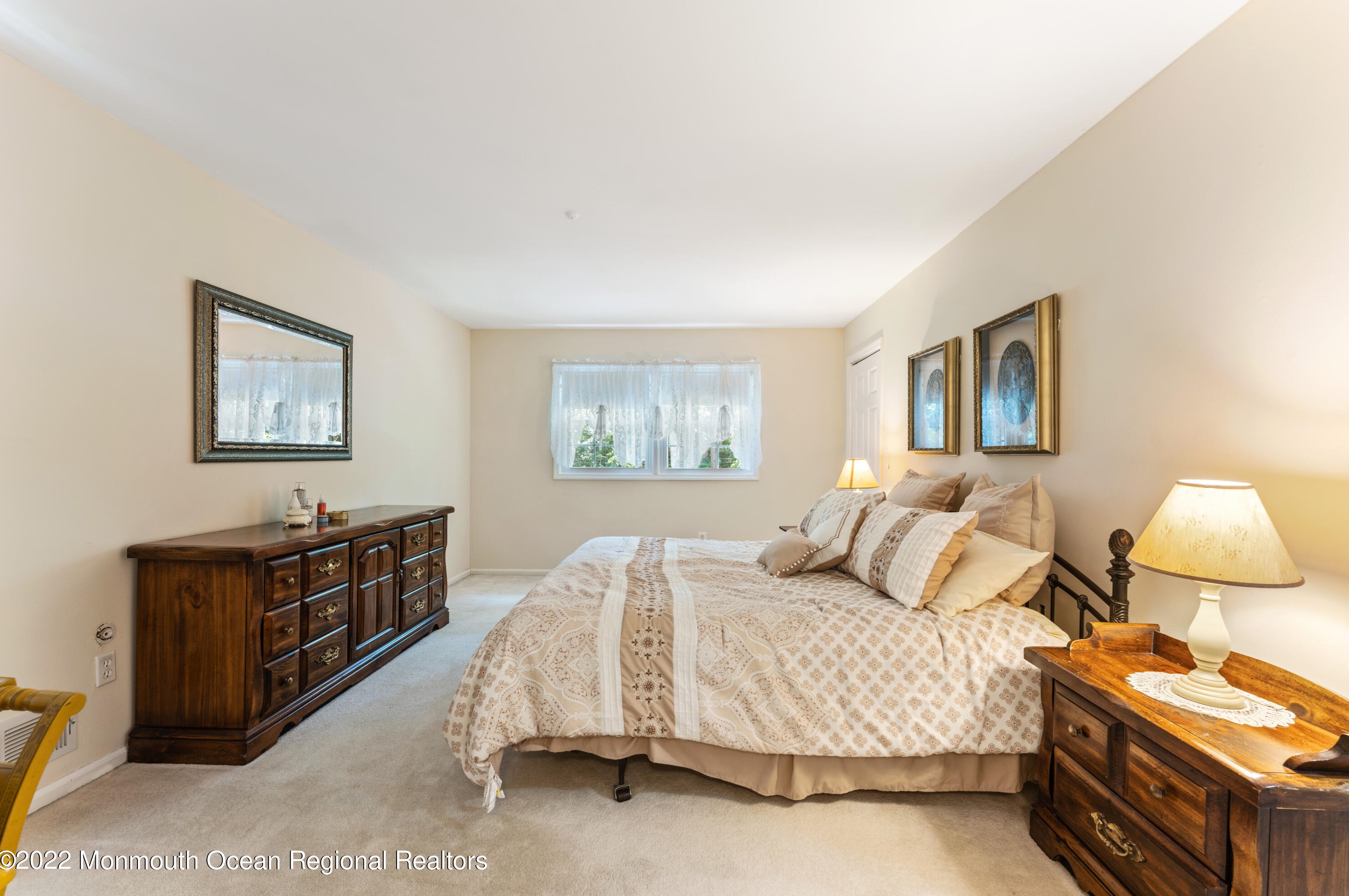 1156 Hickory St, Toms River NJ 08755-1302 exterior