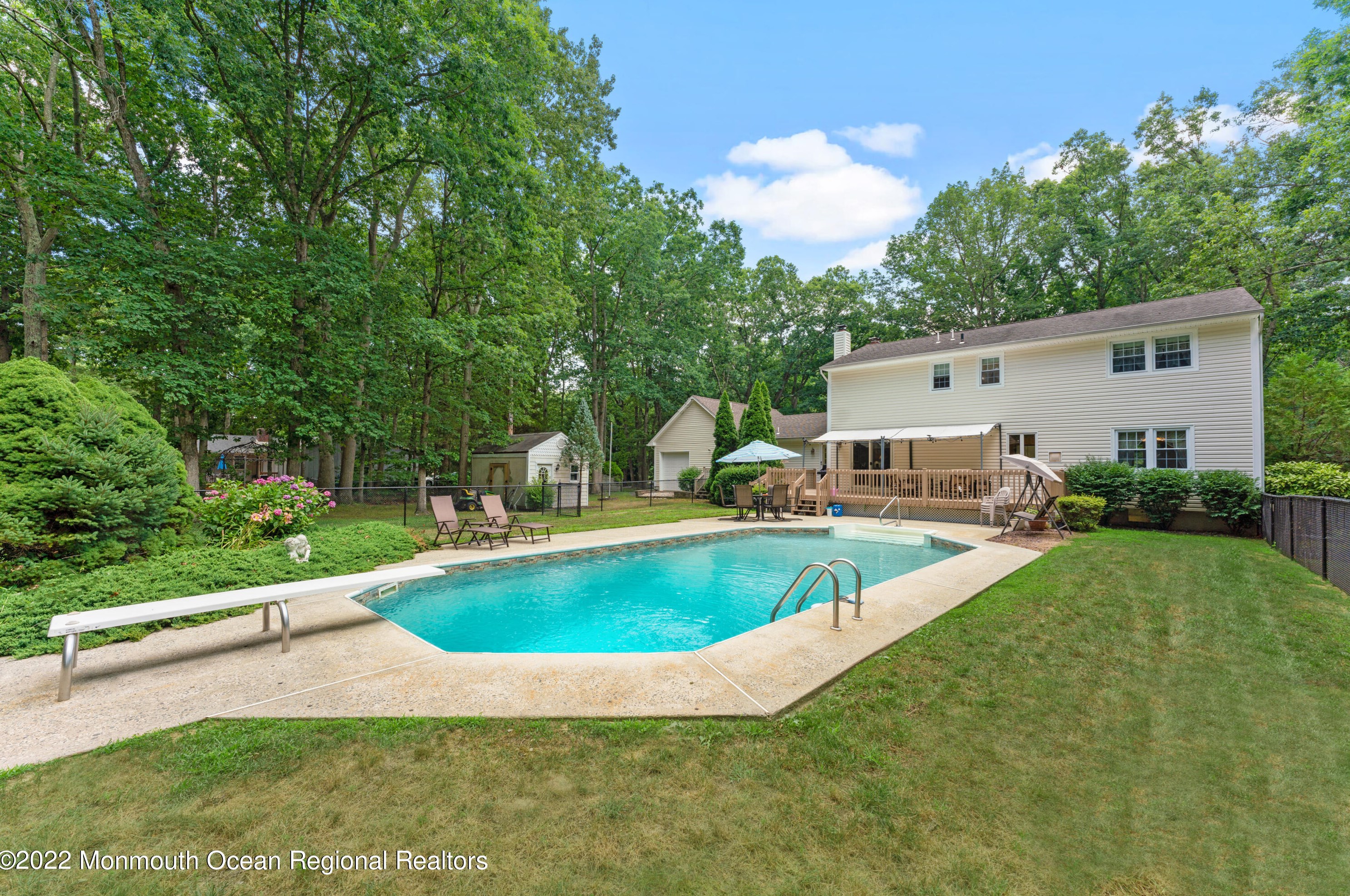 1156 Hickory St, Toms River NJ 08755-1302 exterior