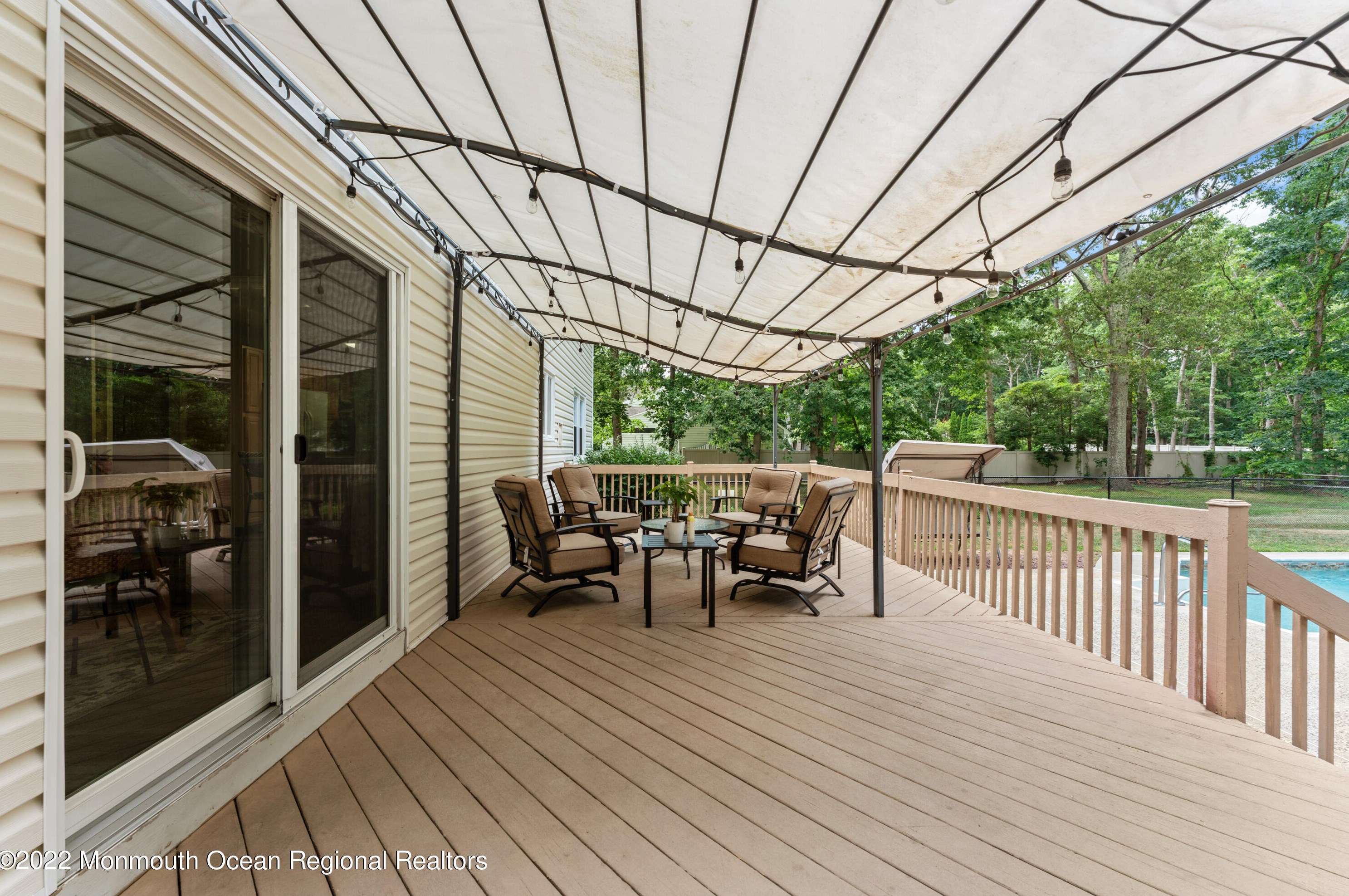 1156 Hickory St, Toms River NJ 08755-1302 exterior