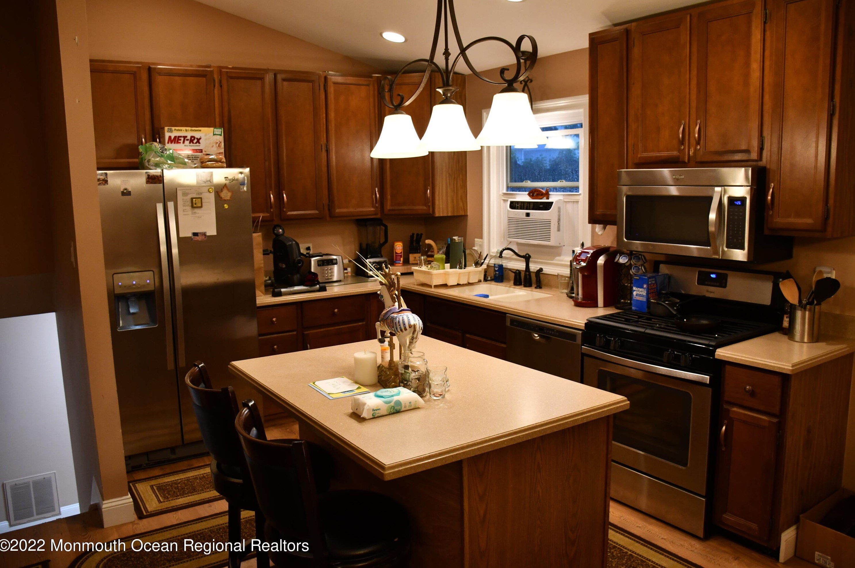 42 Cedarbrook Ln, Tuckerton, NJ 08087-1839