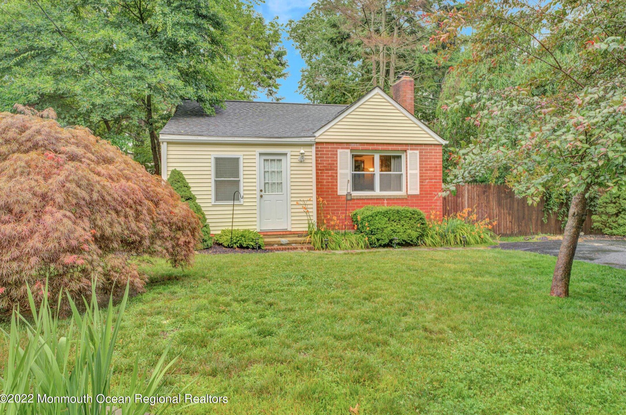 1804 Serpentine Dr, Lacey, NJ 08731