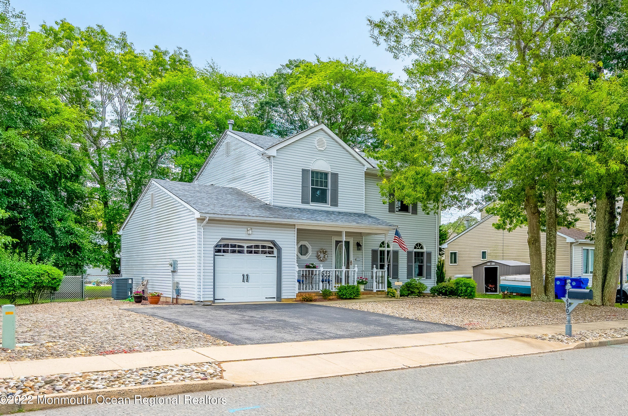 430 Mamie Dr, Bricktown, NJ 08723