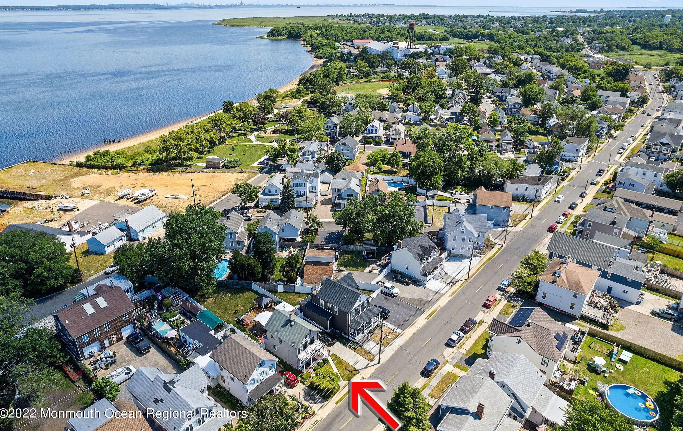 167 1st St, Keyport, NJ 07735