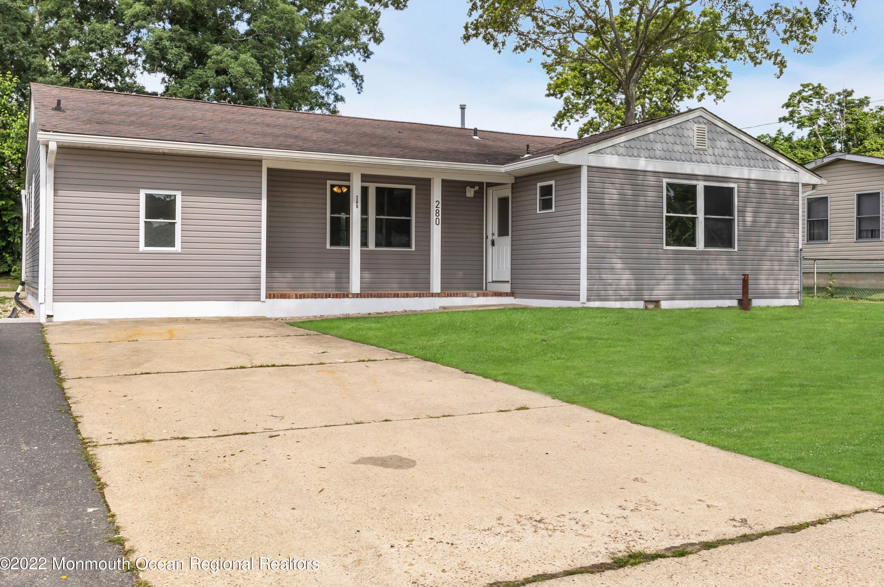 280 Nautilus Dr, Cedar Bonnet Island, NJ 08050