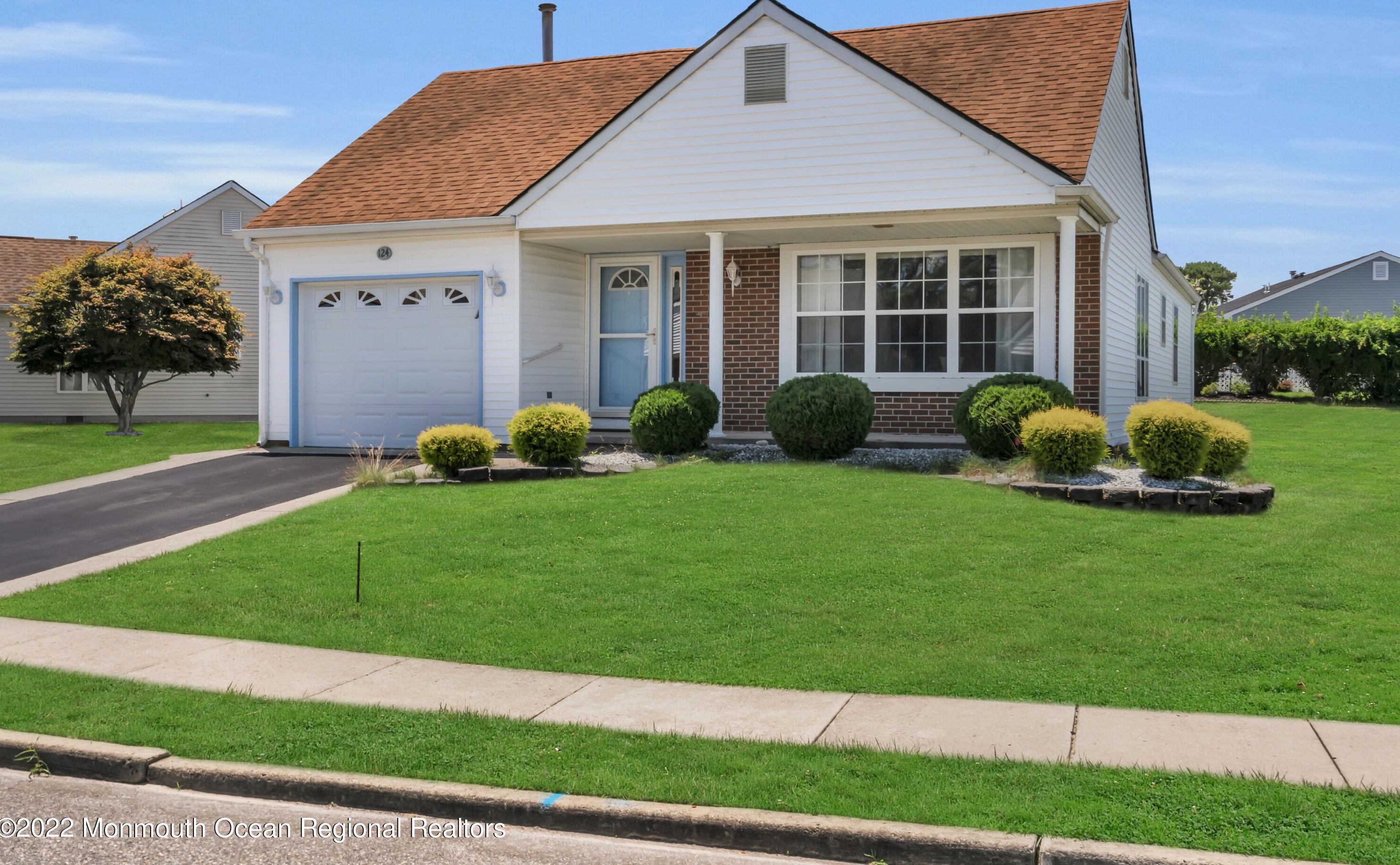 124 Narberth Way, Toms River, NJ 08757-6540