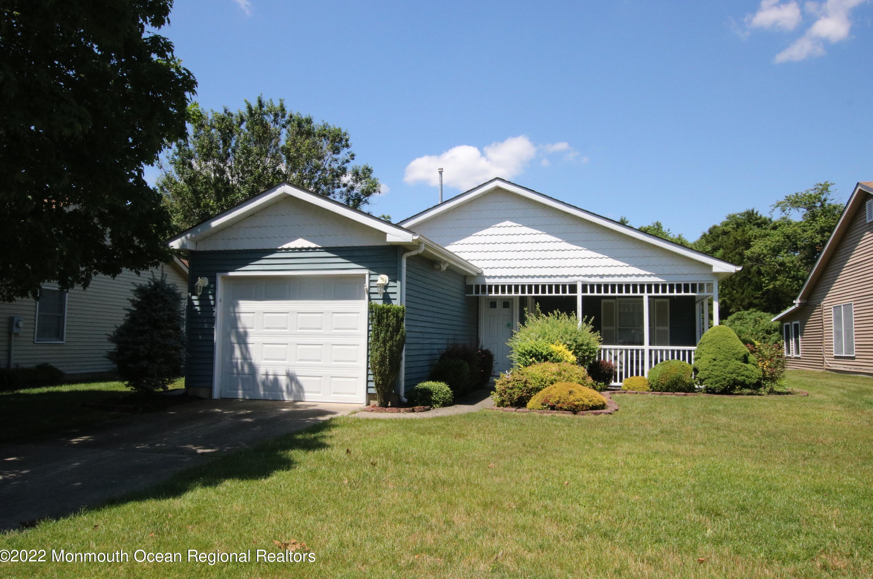 1920 Cherryvale Ct, Toms River, NJ 08755-0845