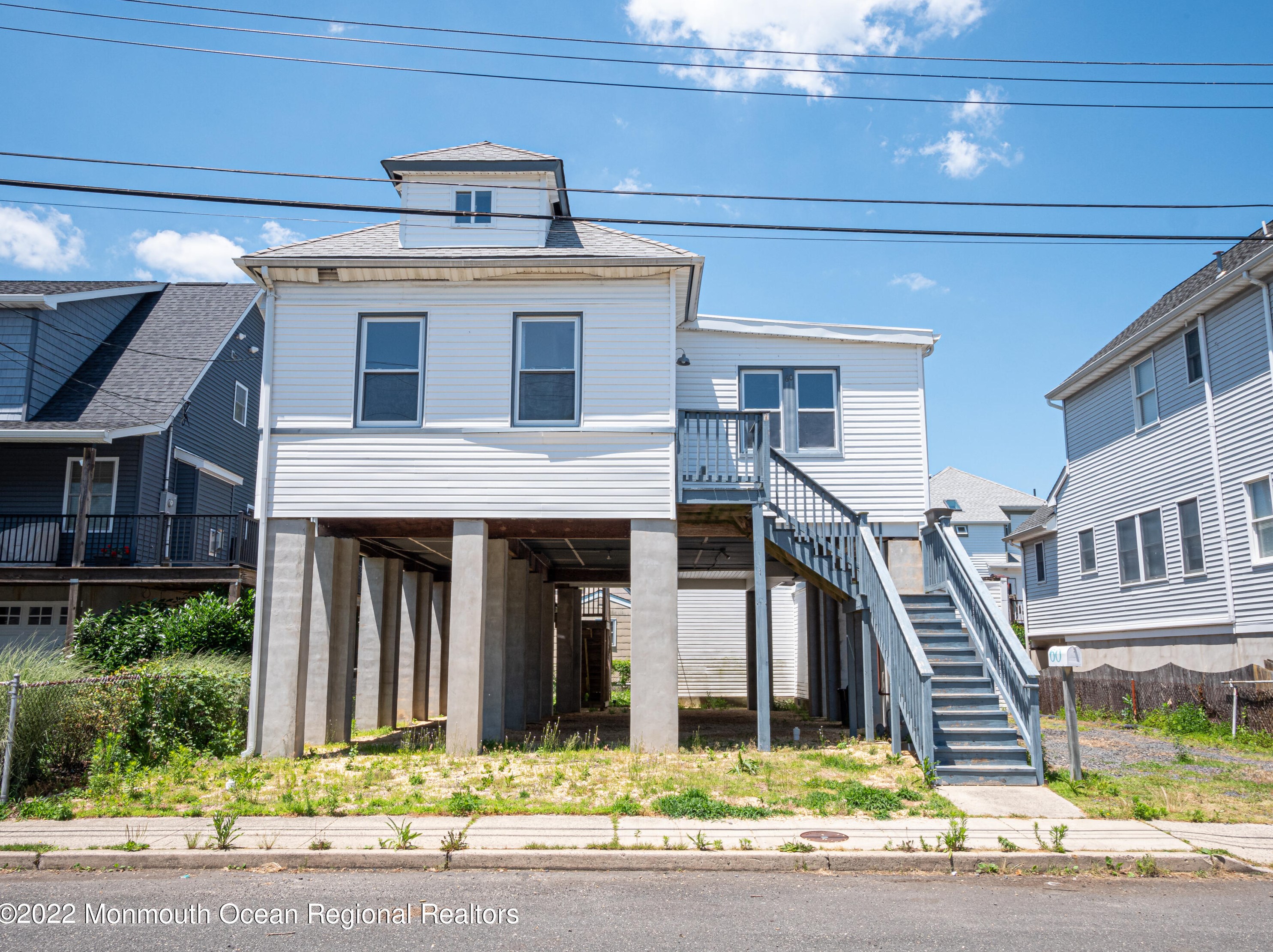 60 Washington Ave, Monmouth Hills, NJ 07732