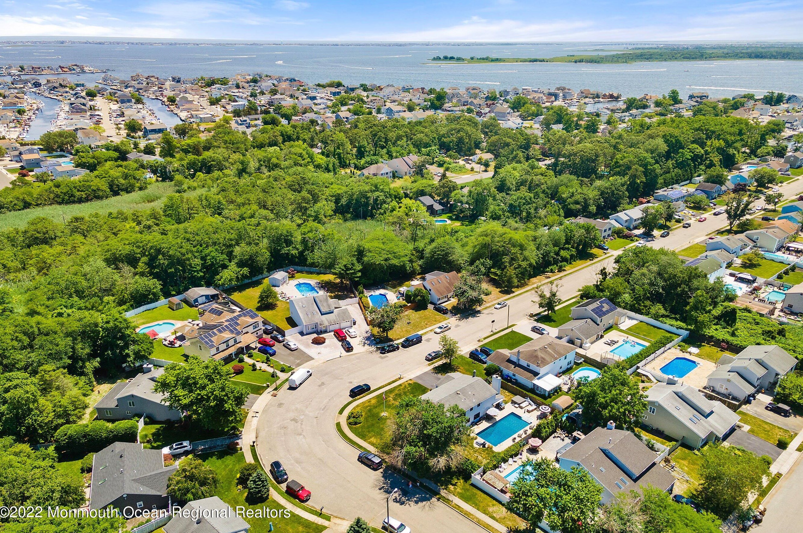 116 Reflection Rd, Toms River, NJ 08753-8403