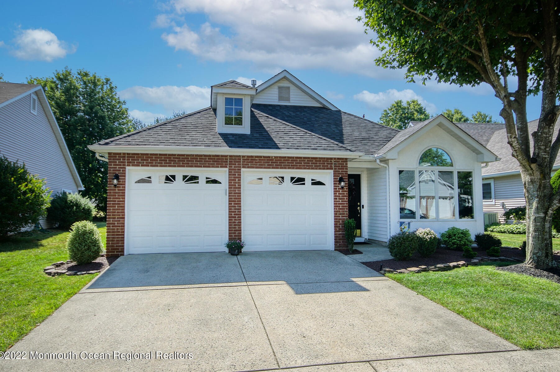 2243 Chanticleer Ct, Toms River, NJ 08755-1820