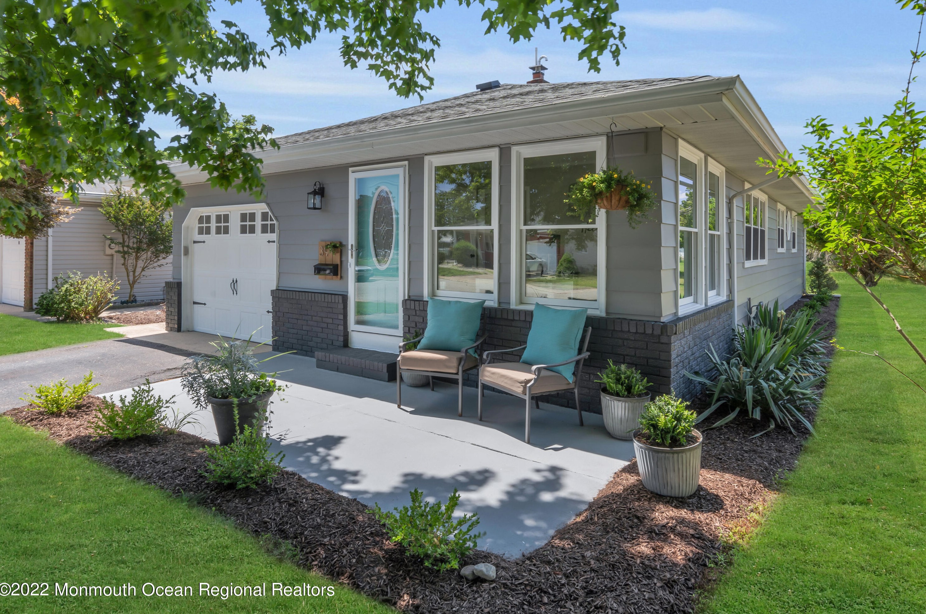 39 Georgetown Dr, Toms River, NJ 08757-4321