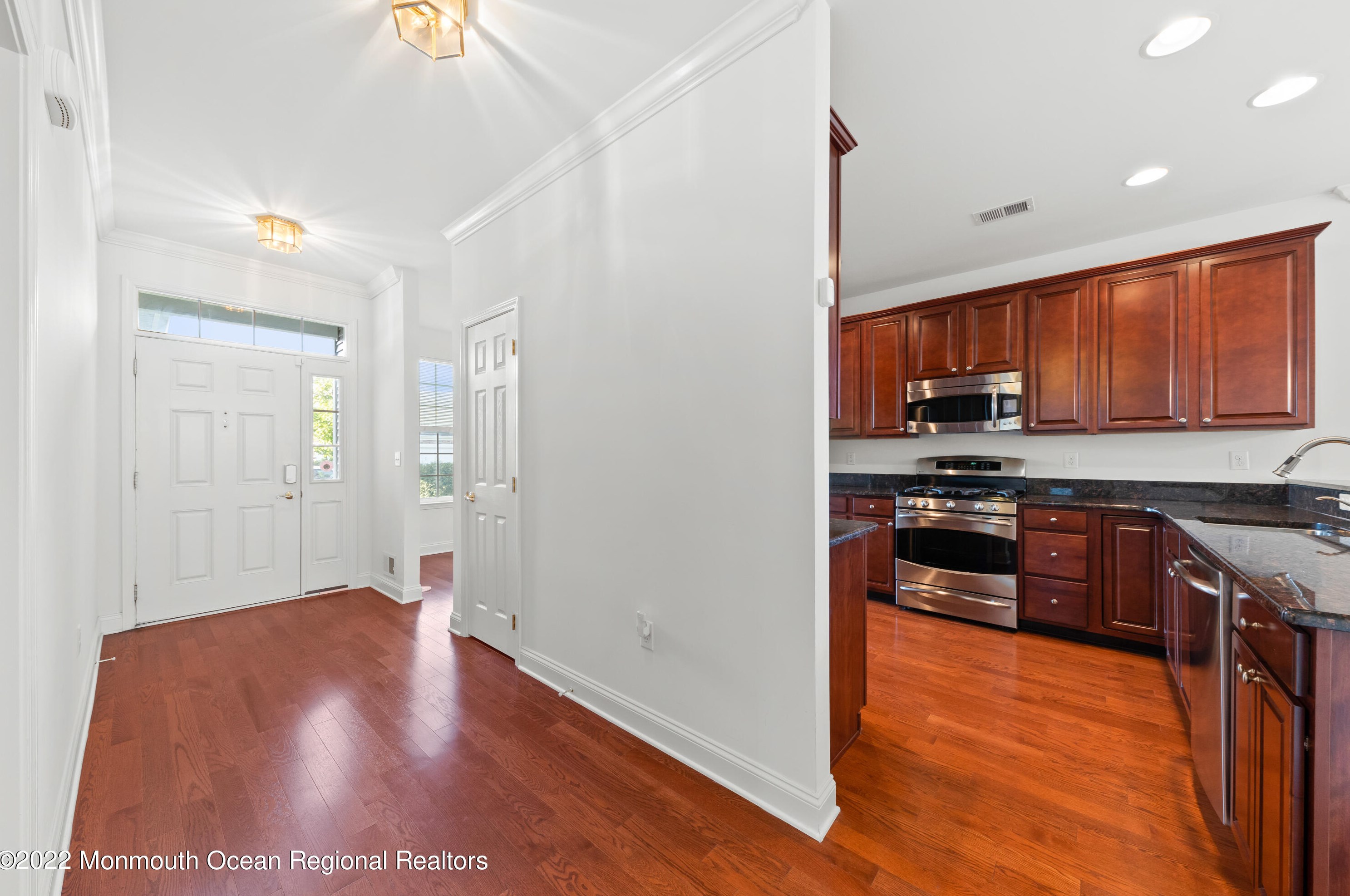 4 Norwick Ct, Jackson Twp, NJ 08527