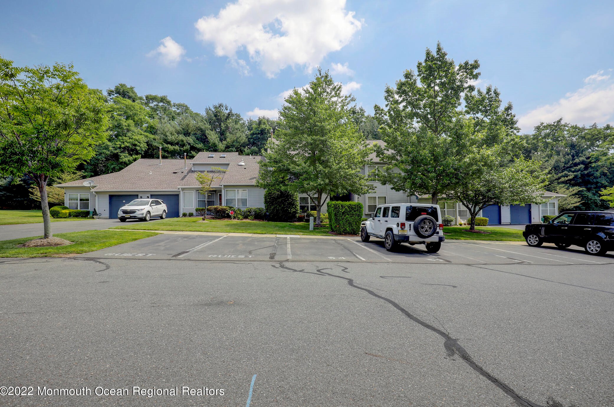 55 Aspen Ave, Millstone Township, NJ 07726-4705