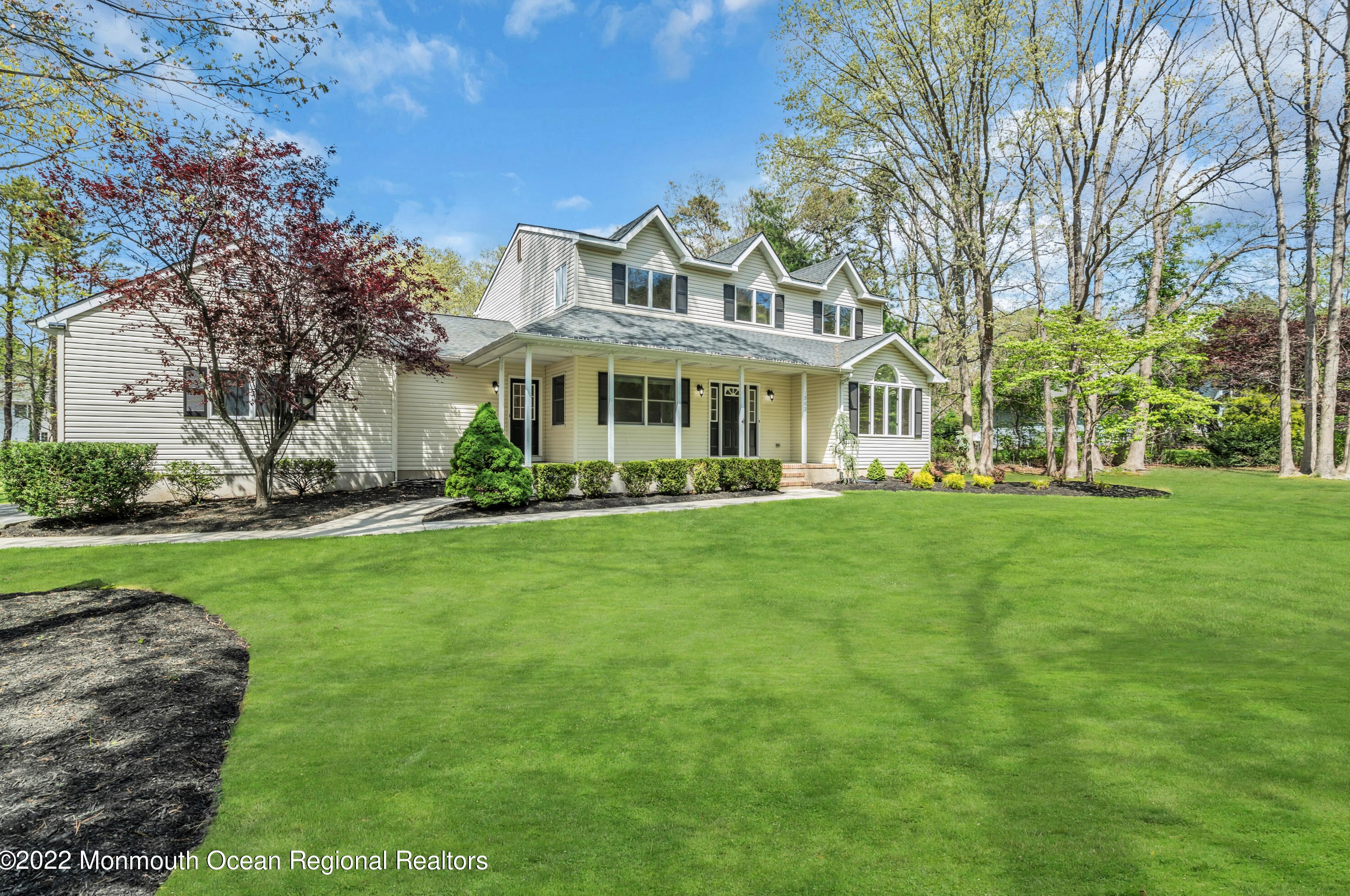 1282 Precious Ct, Toms River, NJ 08755
