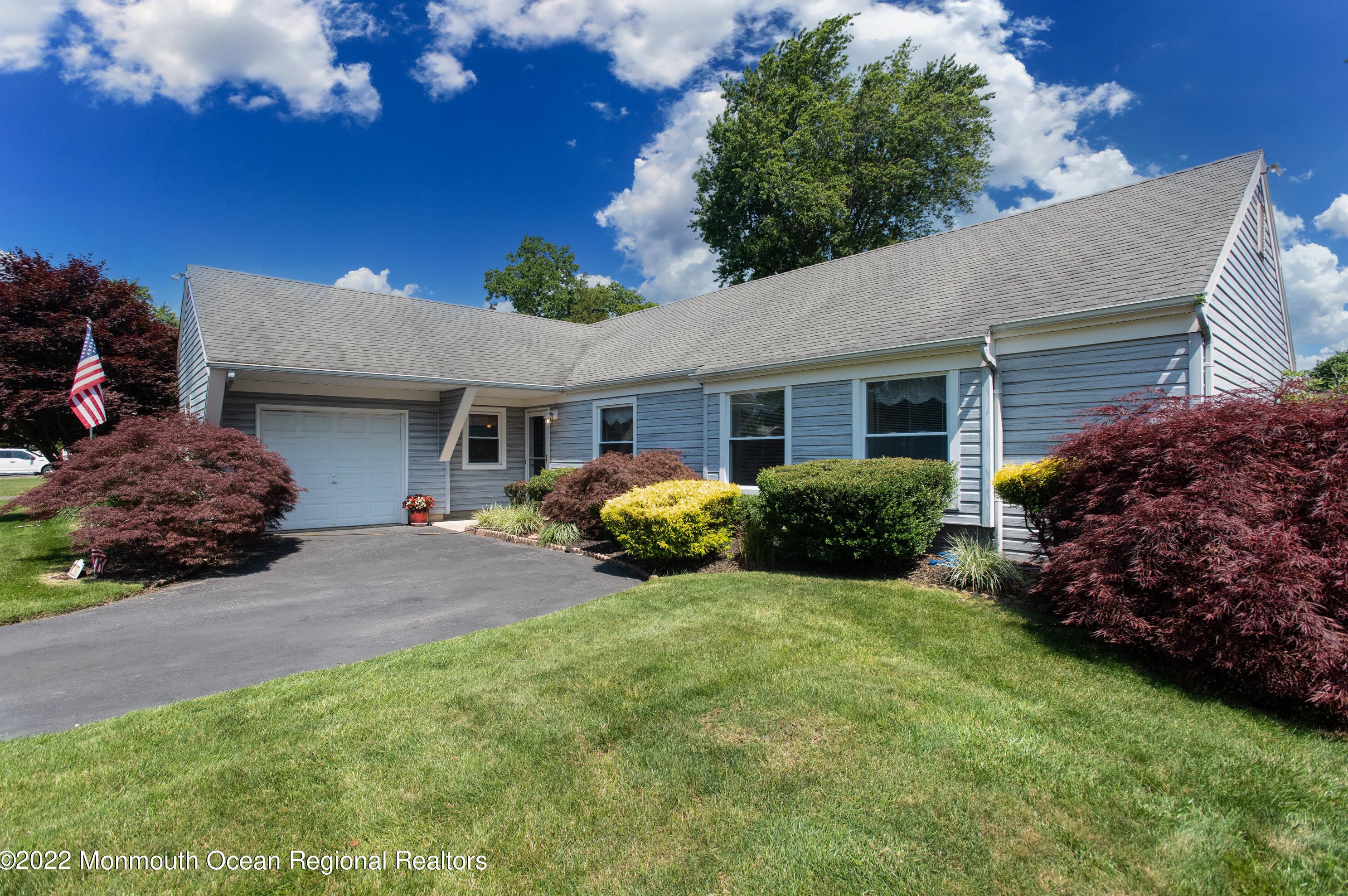 1106 Eaglehurst Rd, Toms River, NJ 08753-7925