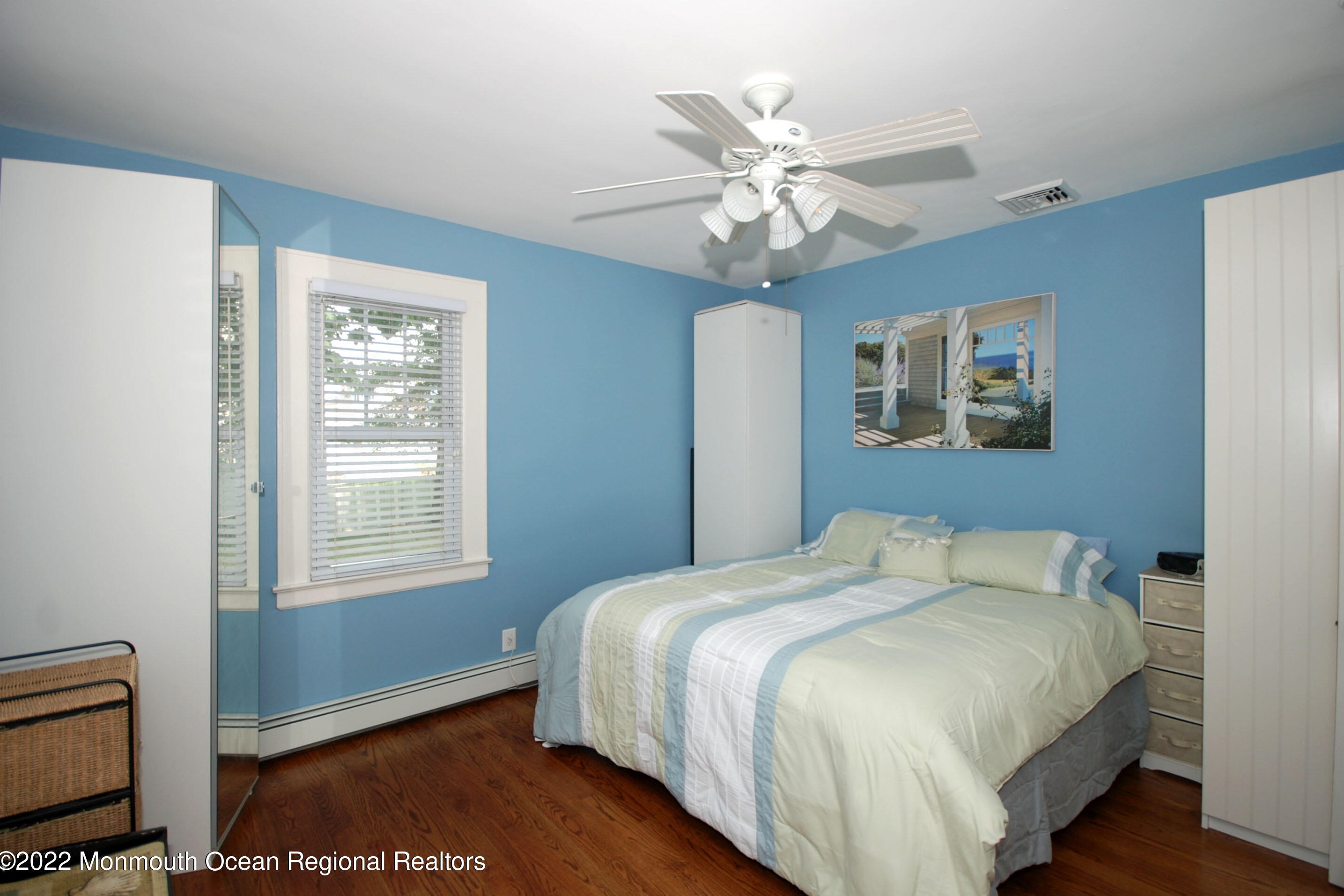 127 Smt Ave, Lyndhurst NJ 07071-1228 exterior